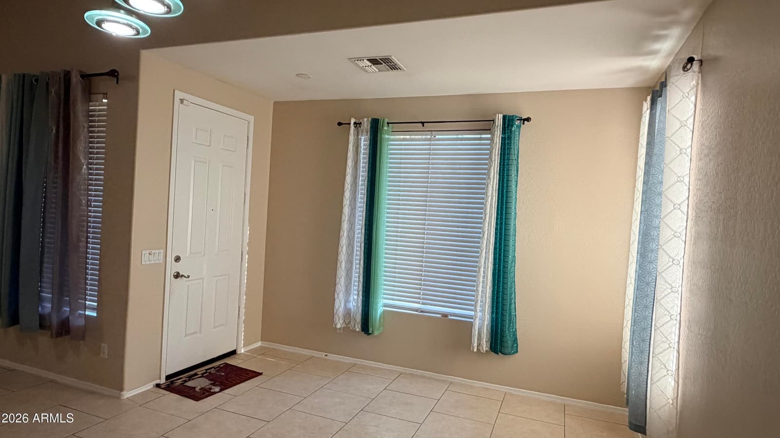 10894 W DAVIS Lane, Avondale, AZ 85323 — photo 7 of 60