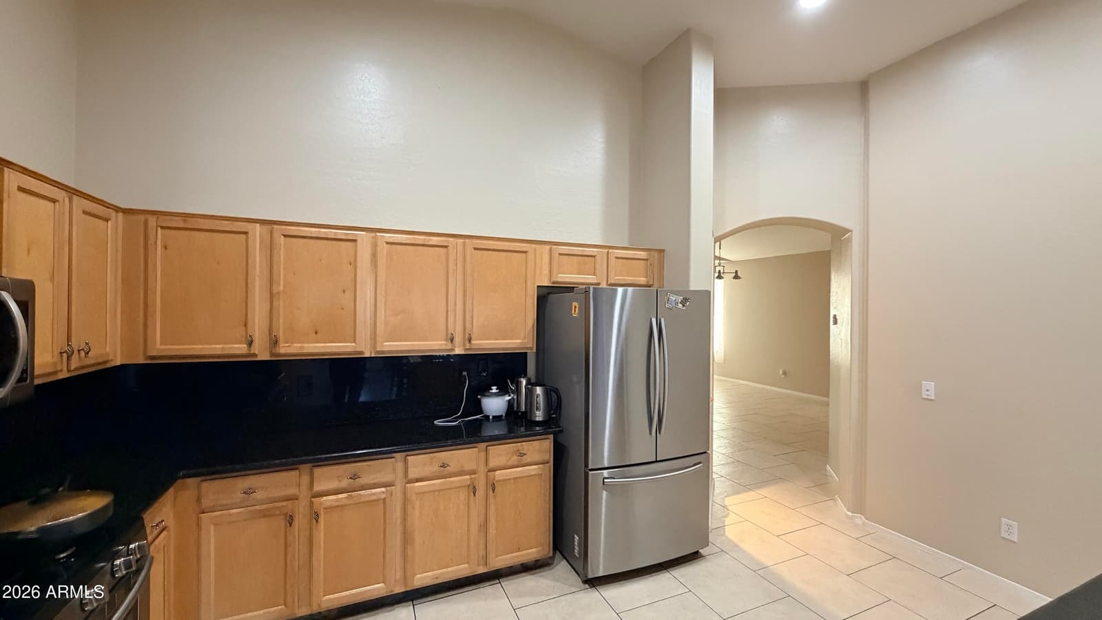 10894 W DAVIS Lane, Avondale, AZ 85323 — photo 11 of 60