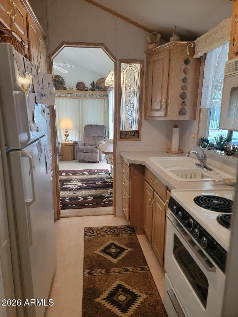220 E MESQUITE Drive, Florence, AZ 85132 — photo 13 of 19