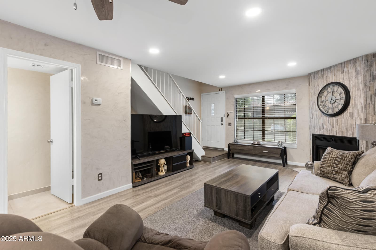 4901 E KELTON Lane 1052, Scottsdale, AZ 85254 — photo 10 of 44
