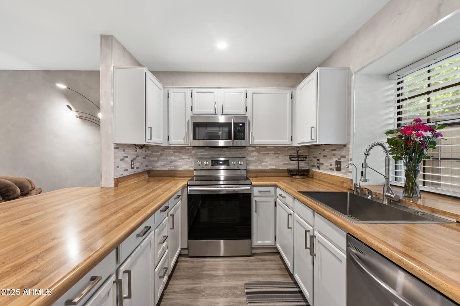 4901 E KELTON Lane 1052, Scottsdale, AZ 85254 — photo 11 of 44