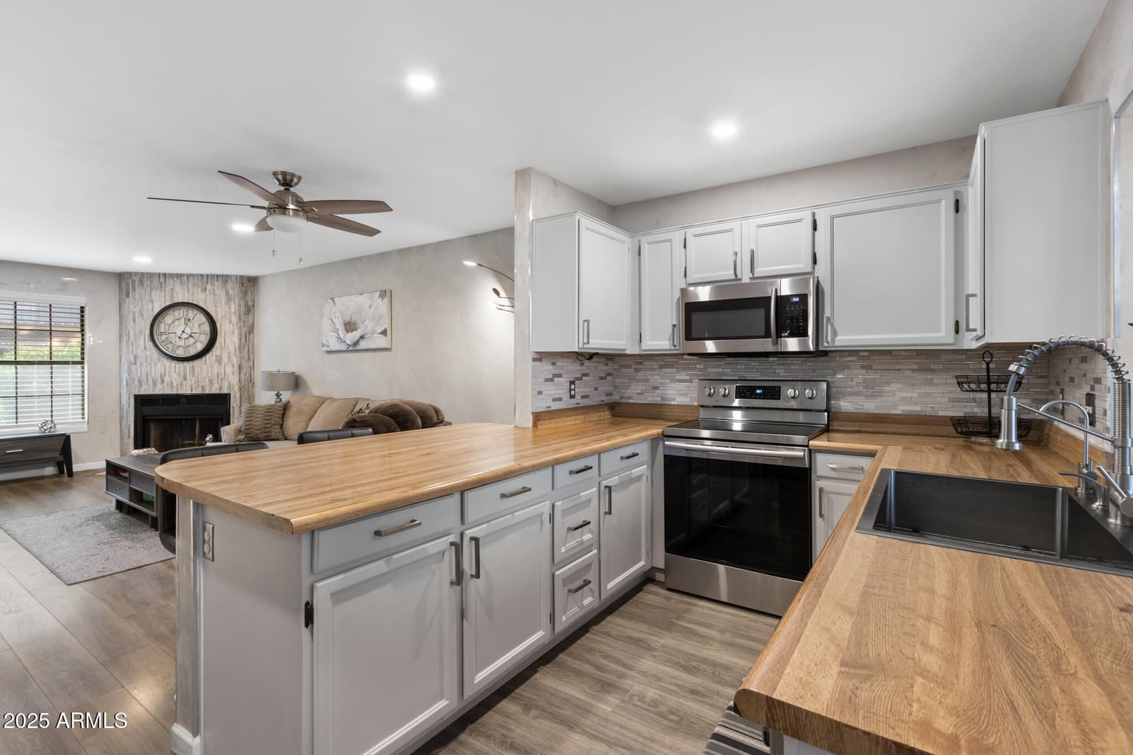 4901 E KELTON Lane 1052, Scottsdale, AZ 85254 — photo 12 of 44