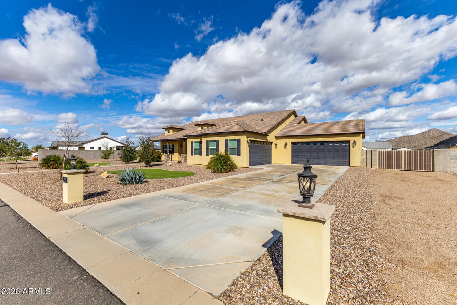 9110 W GARNET MOUNTAIN Drive, Casa Grande, AZ 85194 — photo 7 of 46