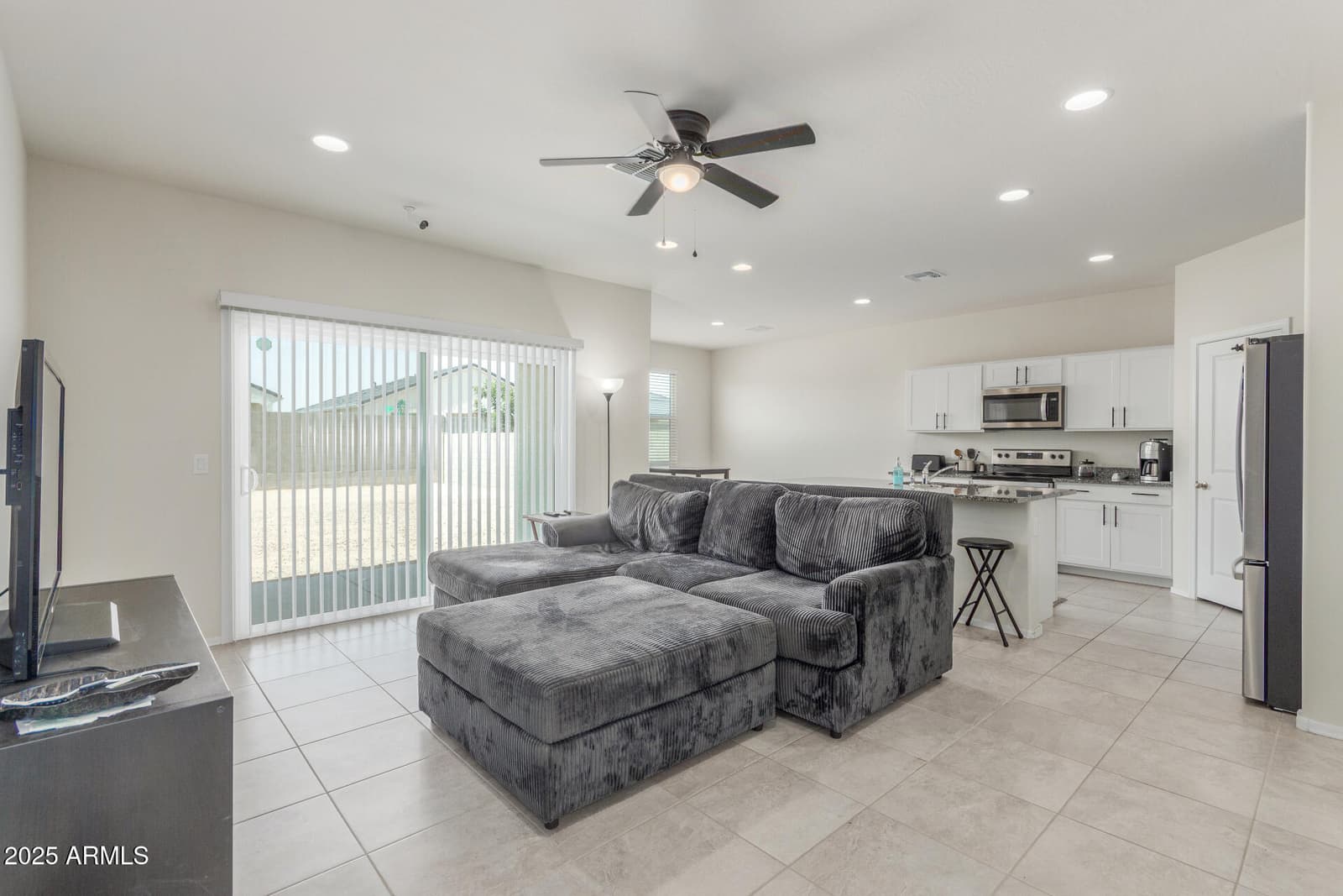 1160 W AVALON CANYON Drive, Casa Grande, AZ 85122 — photo 4 of 18