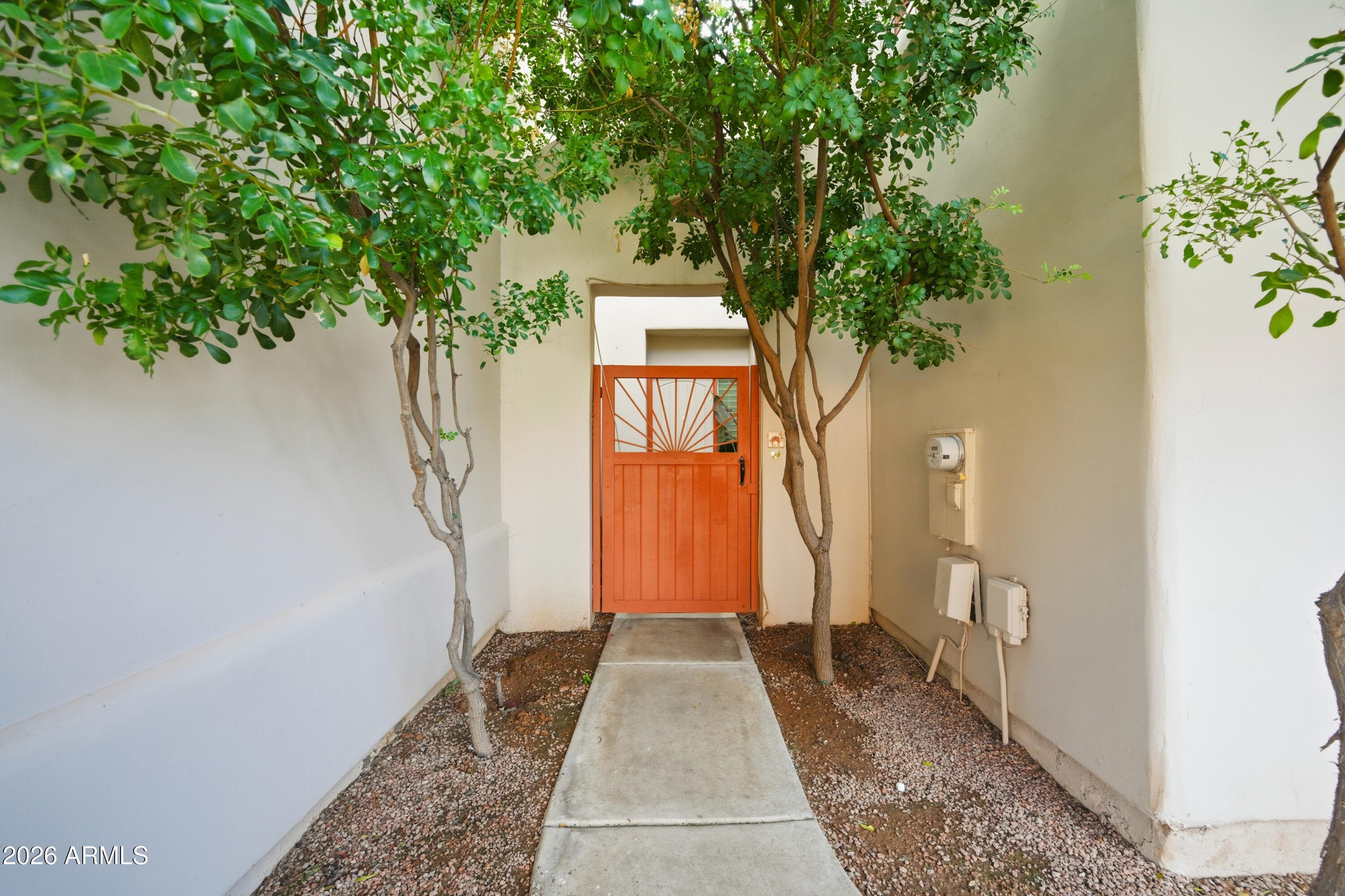 333 N PENNINGTON Drive N 2, Chandler, AZ 85224 — photo 4 of 37