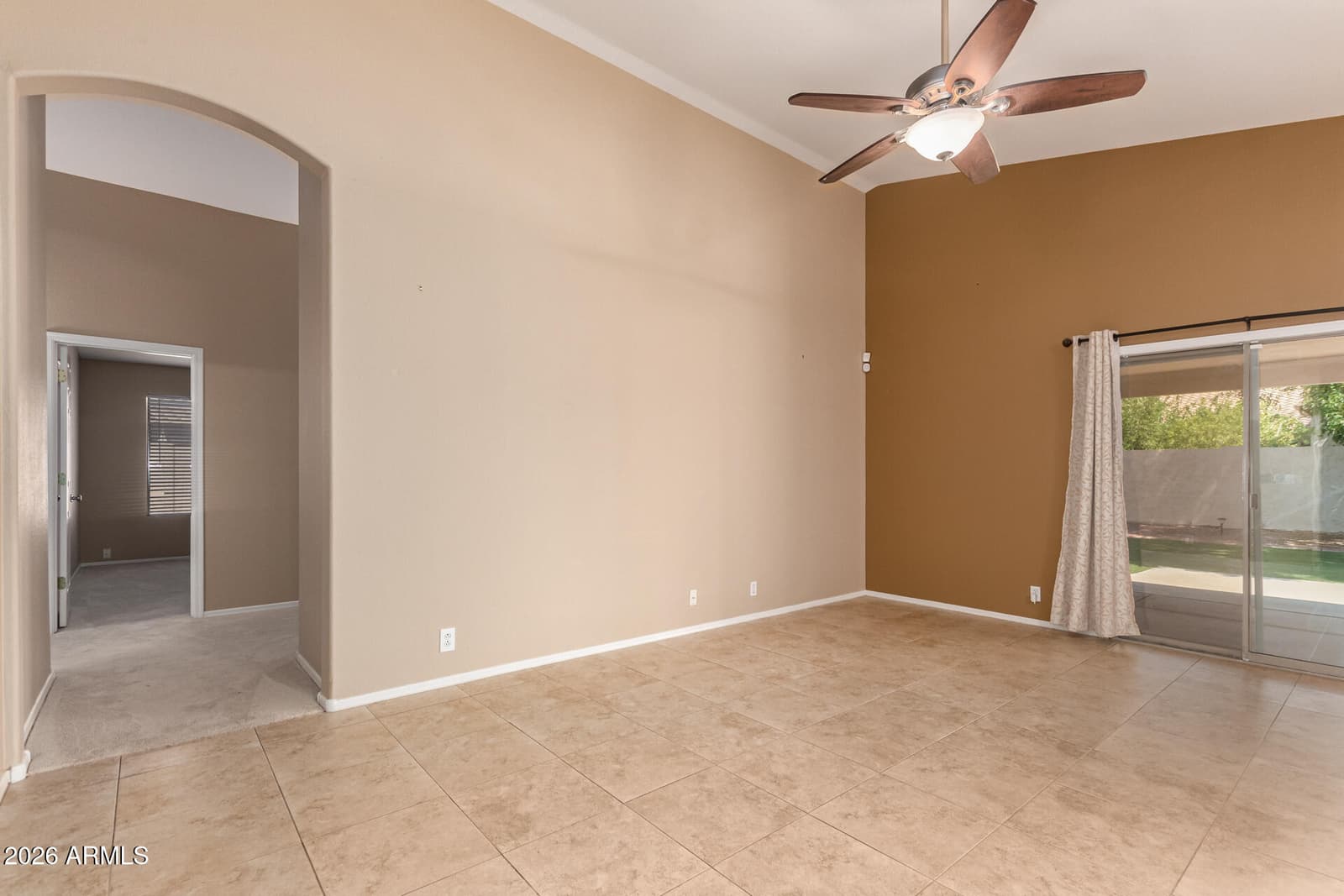 8364 W STELLA Way, Glendale, AZ 85305 — photo 12 of 43