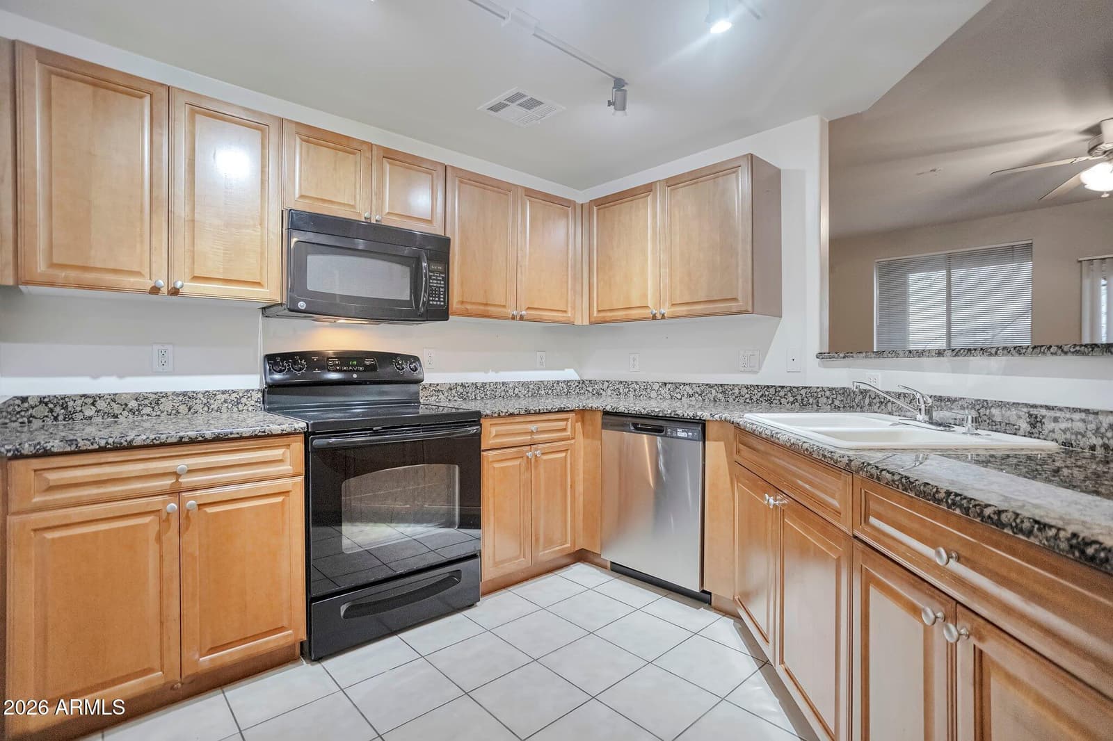 1920 E BELL Road 1006, Phoenix, AZ 85022 — photo 10 of 25