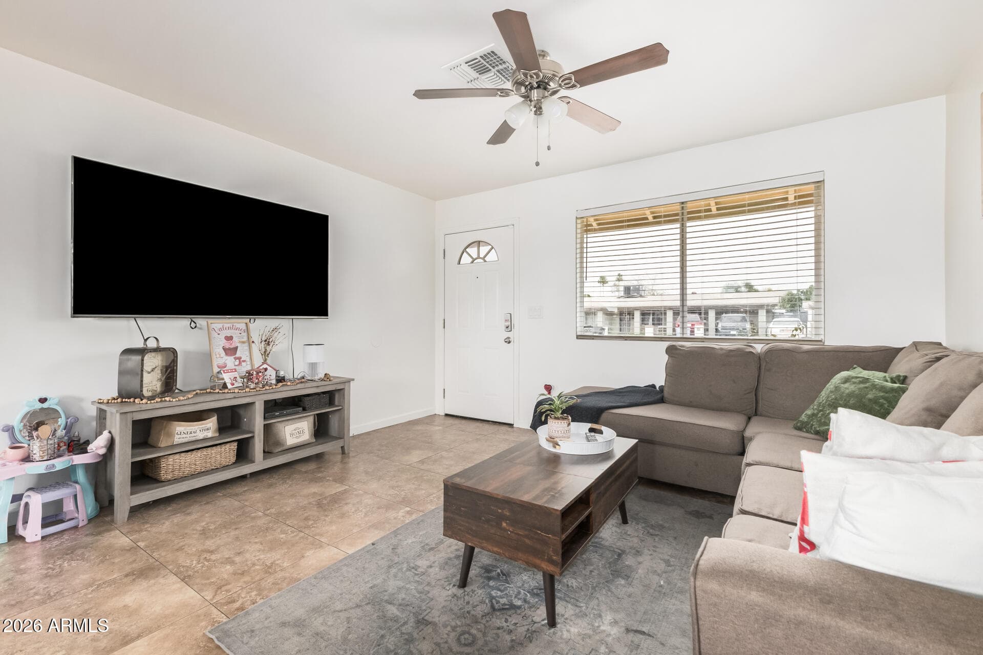 8819 W GLENROSA Avenue, Phoenix, AZ 85037 — photo 3 of 32
