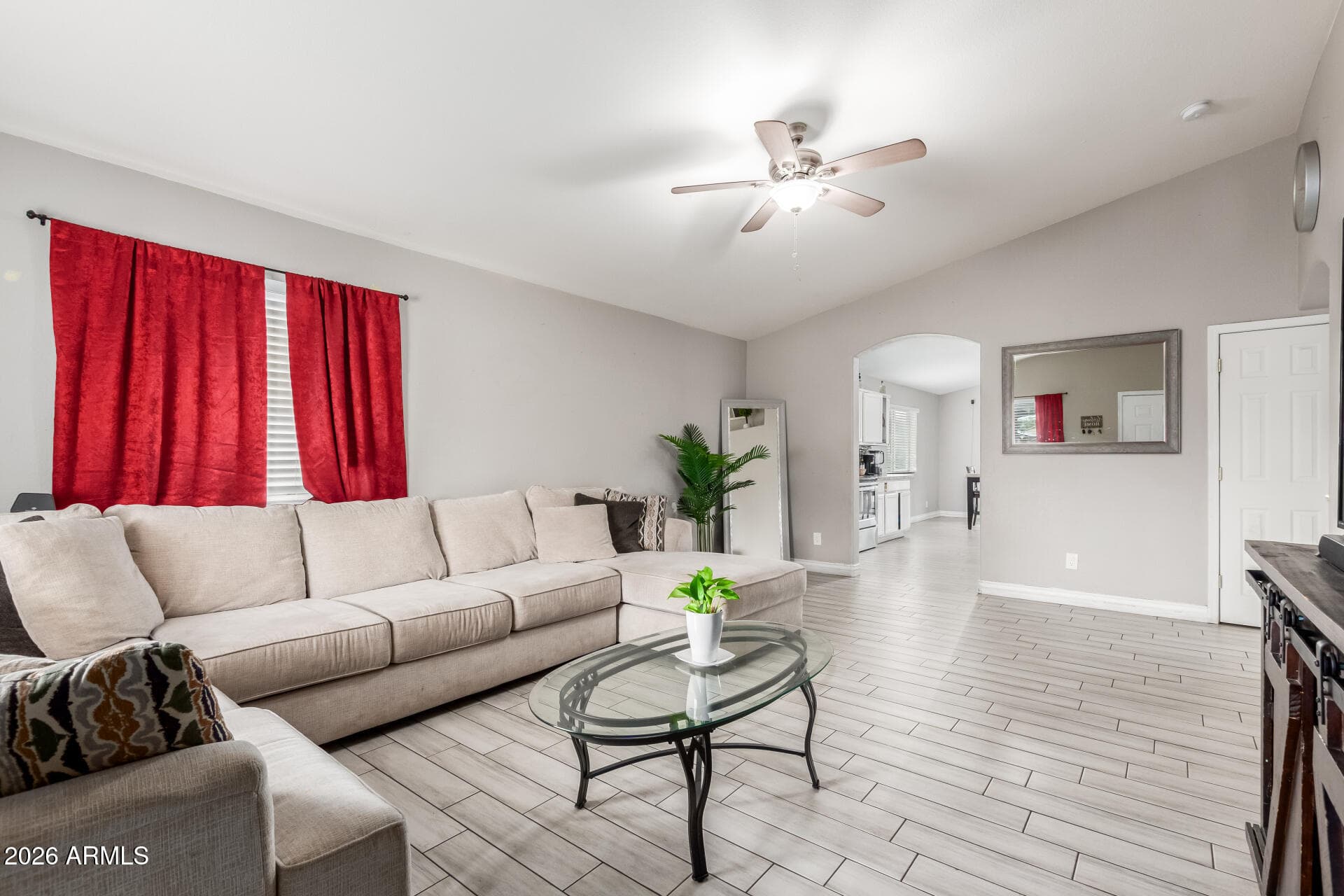 832 S 31st Ave Avenue, Phoenix, AZ 85009 — photo 5 of 28