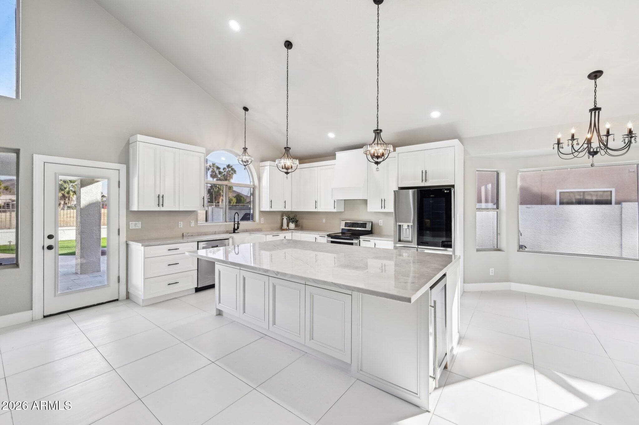 6270 W ROSE GARDEN Lane, Glendale, AZ 85308 — photo 10 of 41