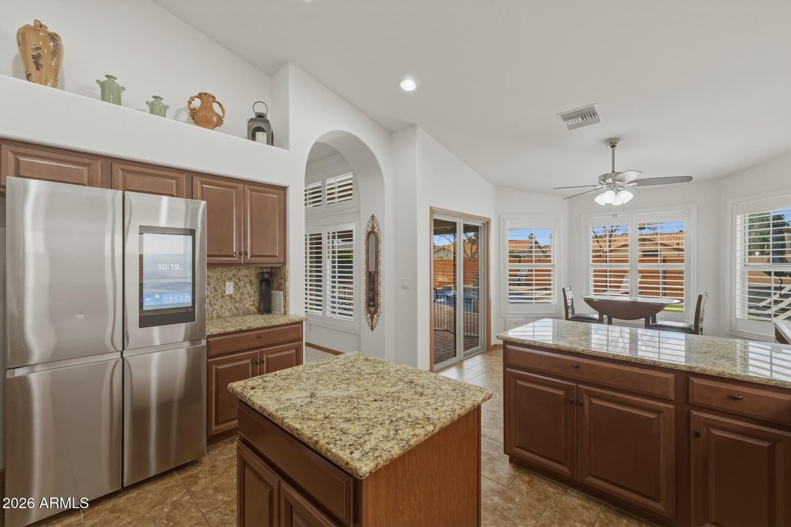 1117 W LAKERIDGE Drive, Gilbert, AZ 85233 — photo 14 of 33