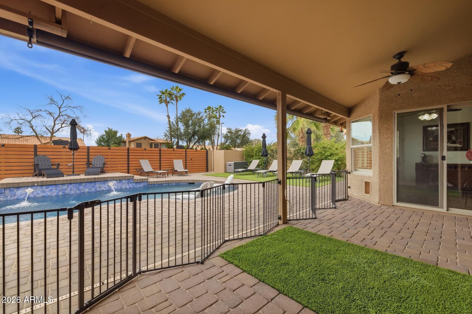 1117 W LAKERIDGE Drive, Gilbert, AZ 85233 — photo 6 of 33