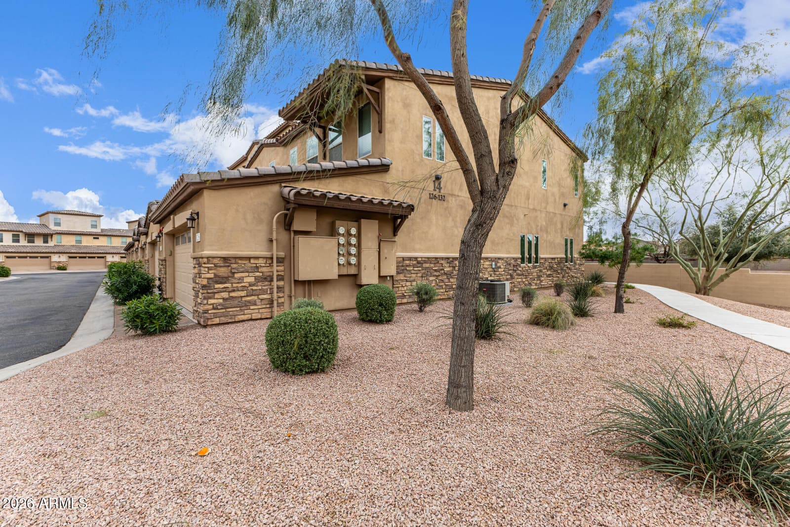 2821 S SKYLINE Drive 129, Mesa, AZ 85212 — photo 3 of 40