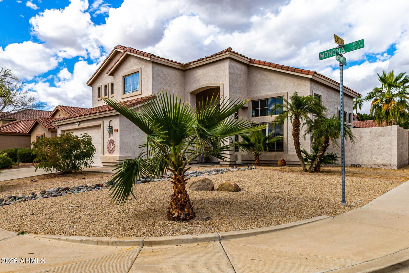 6754 W MONONA Drive, Glendale, AZ 85308 — photo 4 of 56
