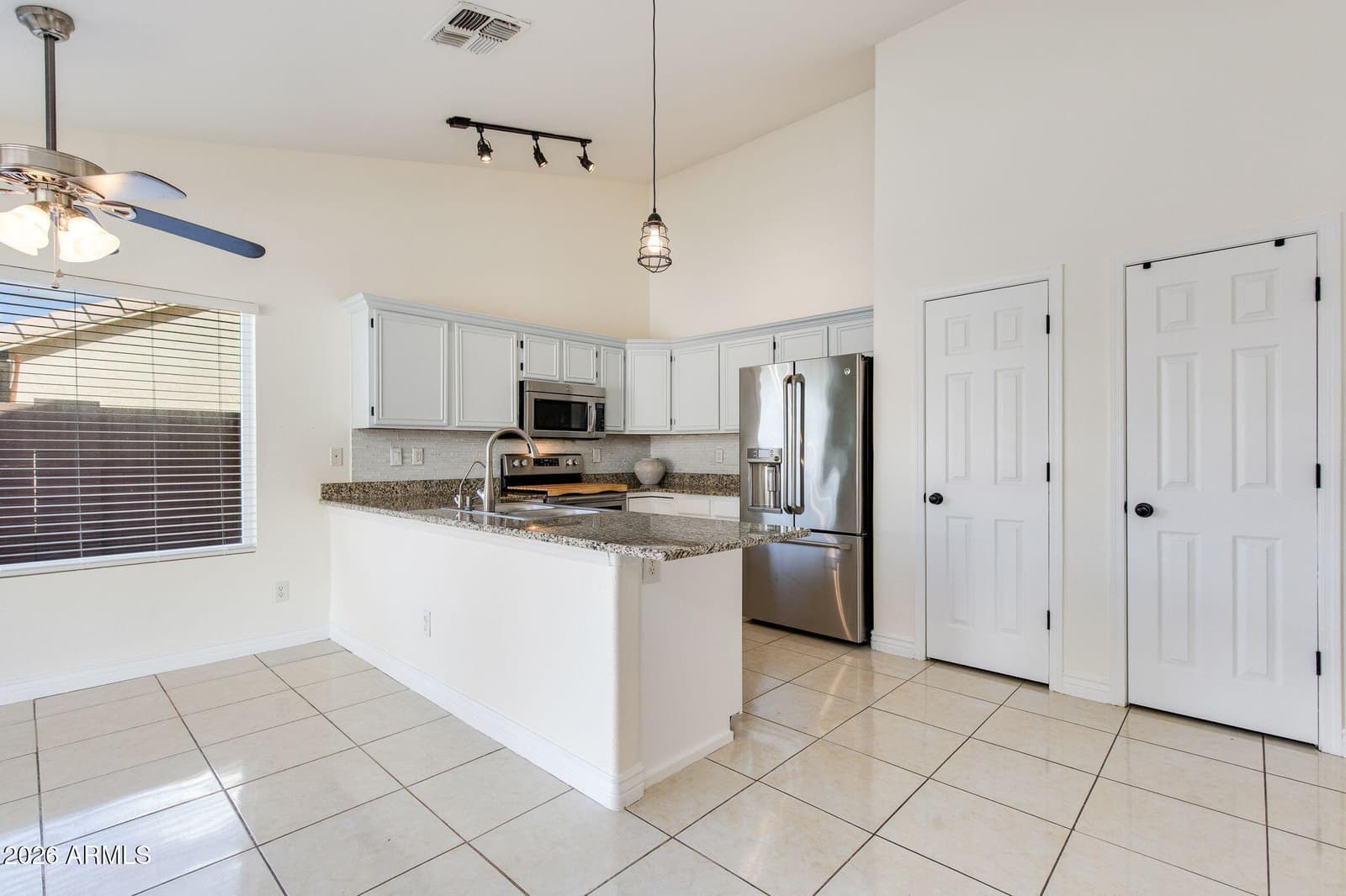 4250 E ENCINAS Avenue, Gilbert, AZ 85234 — photo 11 of 41