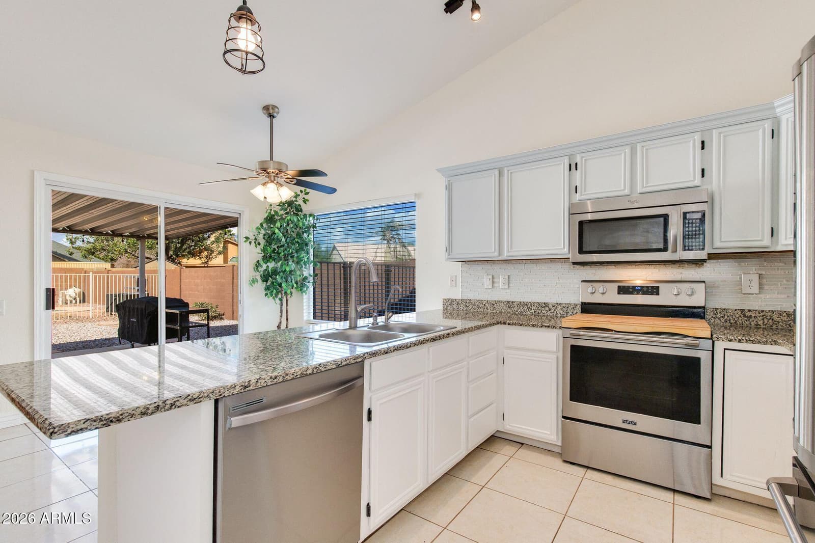 4250 E ENCINAS Avenue, Gilbert, AZ 85234 — photo 13 of 41