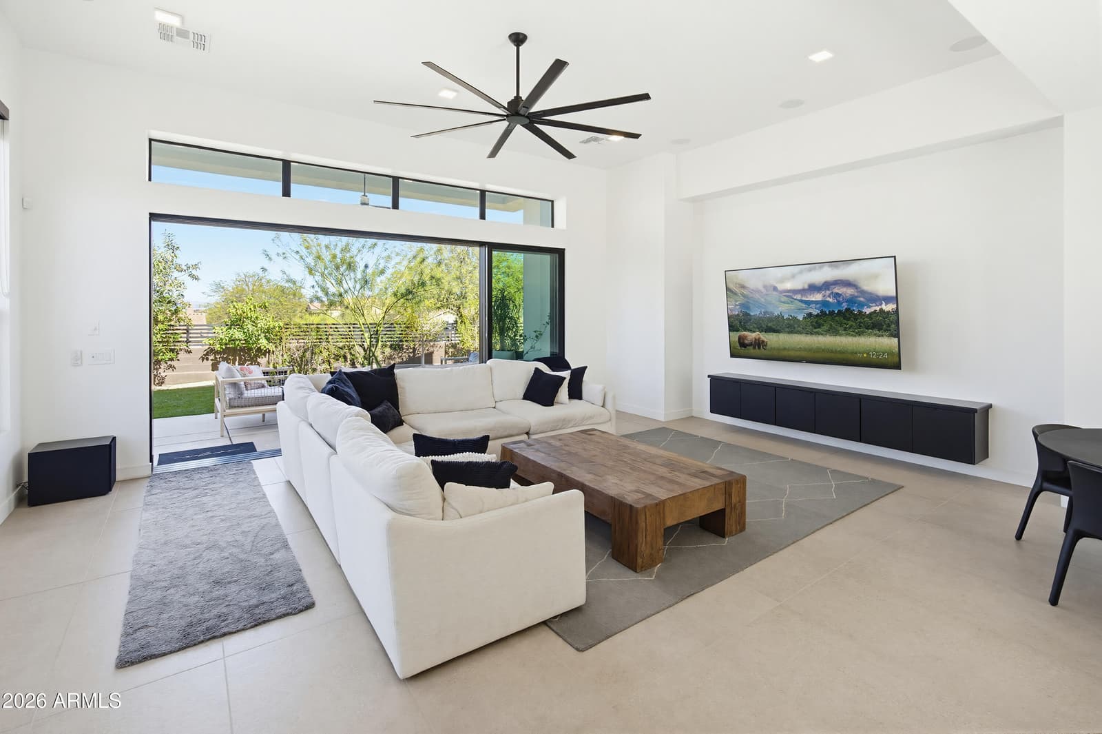 3350 E HIGHLINE CANAL Road, Phoenix, AZ 85042 — photo 5 of 93