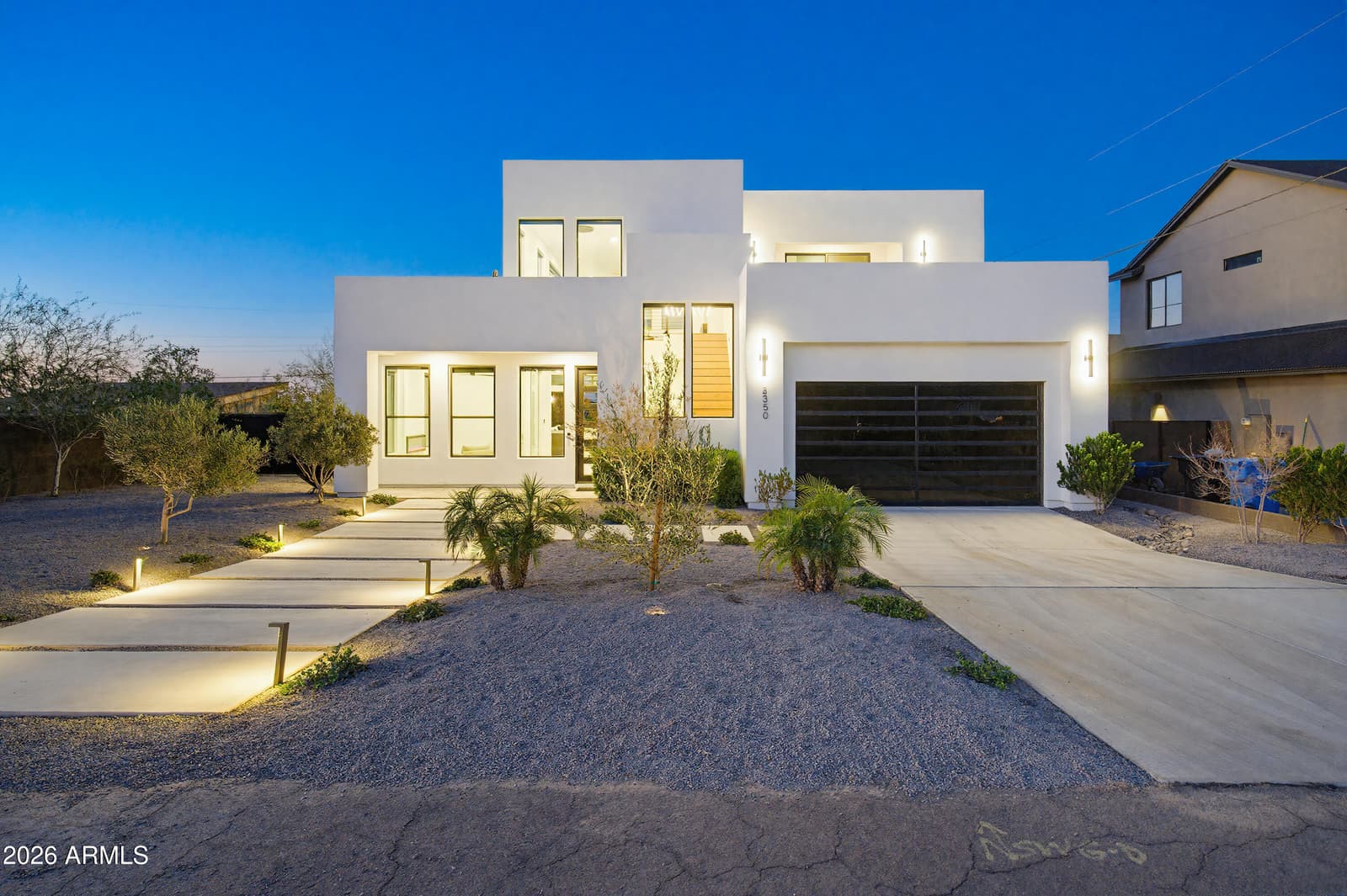 3350 E HIGHLINE CANAL Road, Phoenix, AZ 85042 — photo 1 of 93