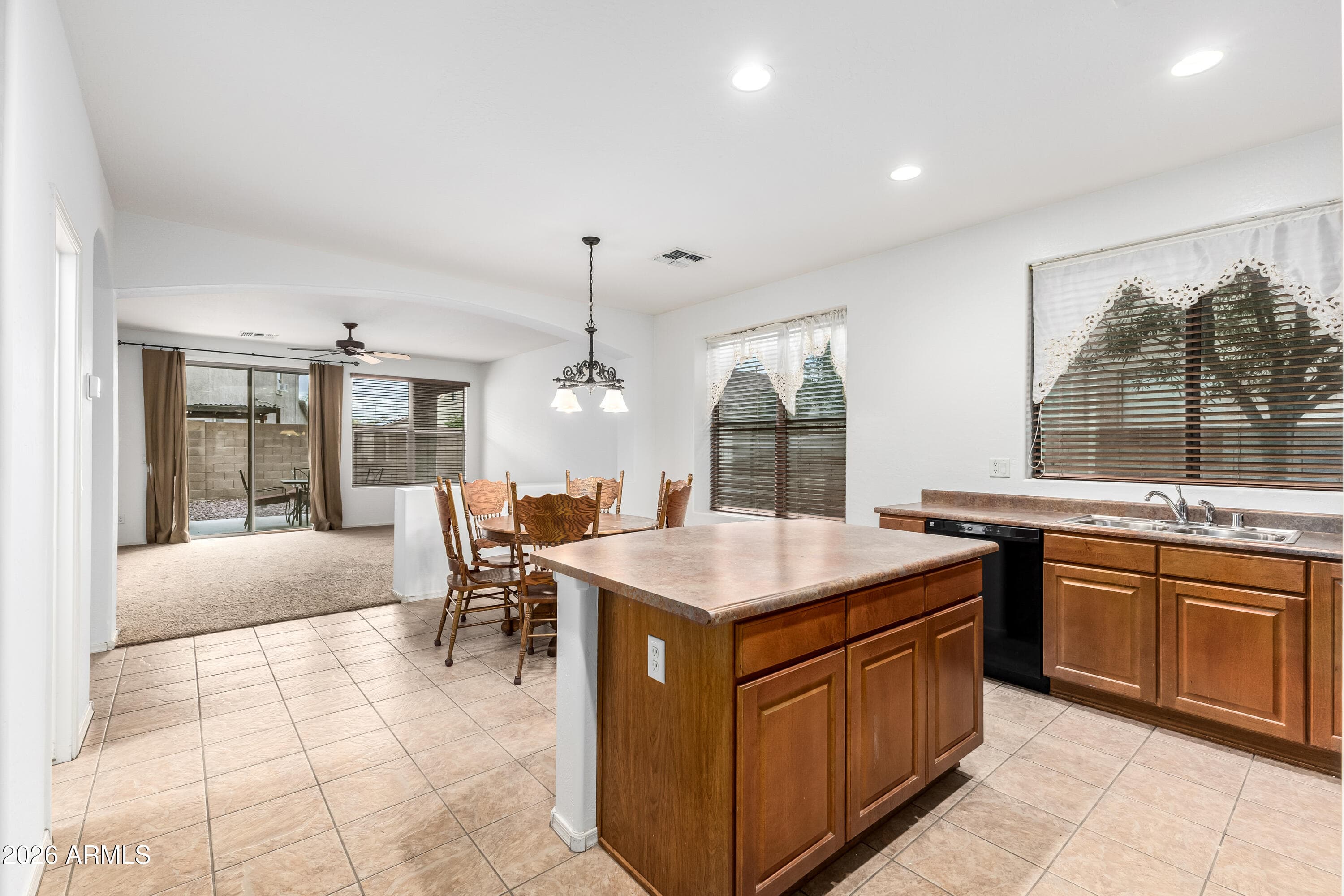 8432 W PALO VERDE Avenue, Peoria, AZ 85345 — photo 4 of 36