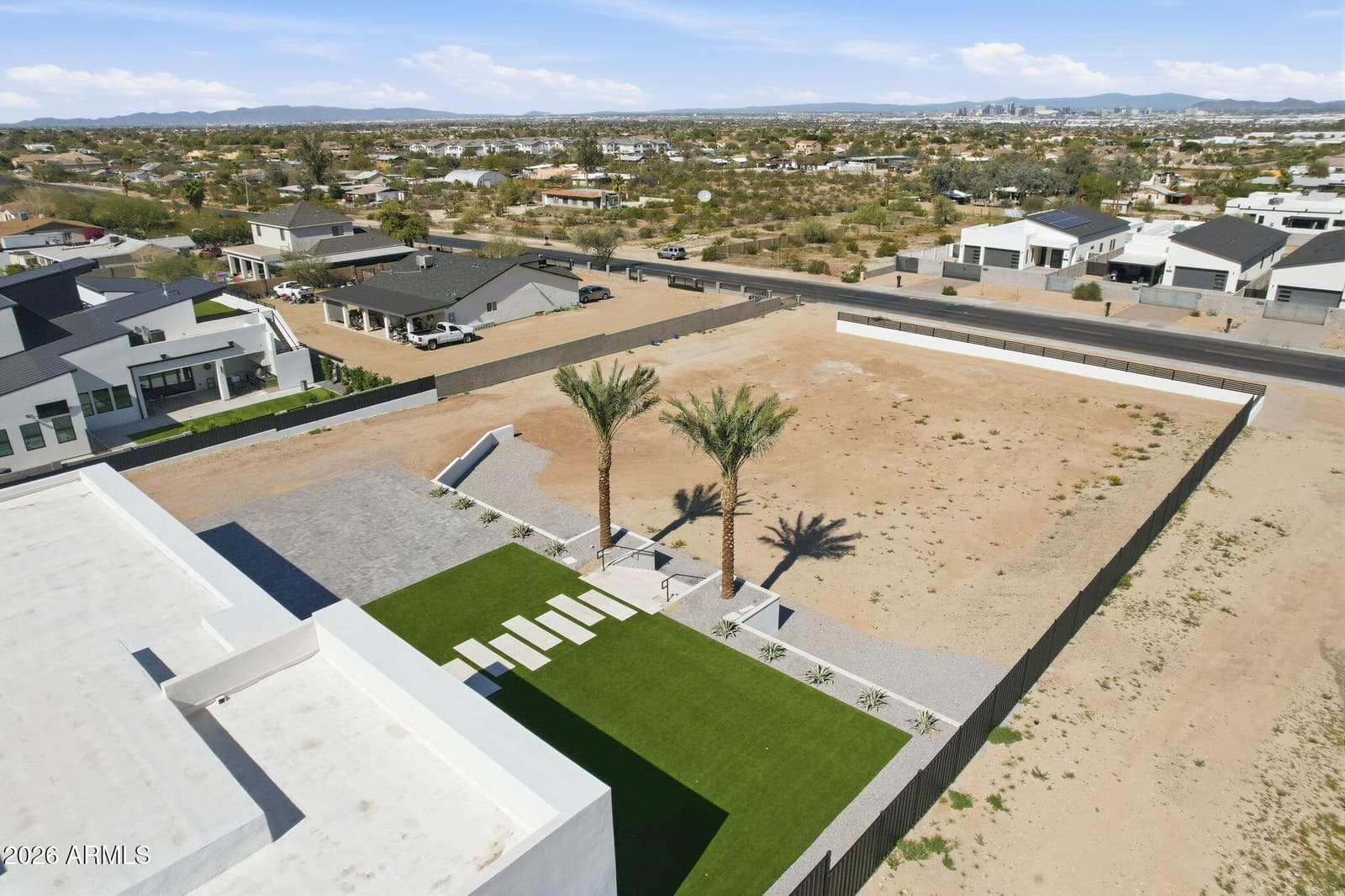 2309 E SOUTH MOUNTAIN Avenue, Phoenix, AZ 85042 — photo 9 of 118