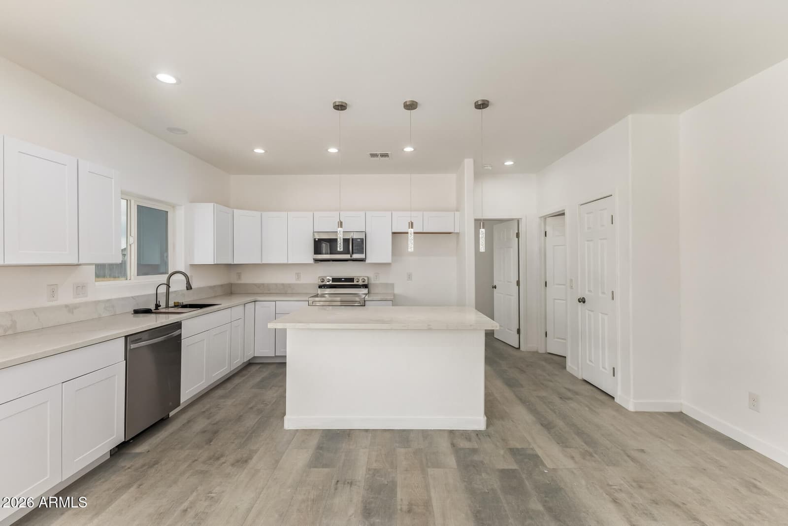 15532 S PATAGONIA Road, Arizona City, AZ 85123 — photo 9 of 27