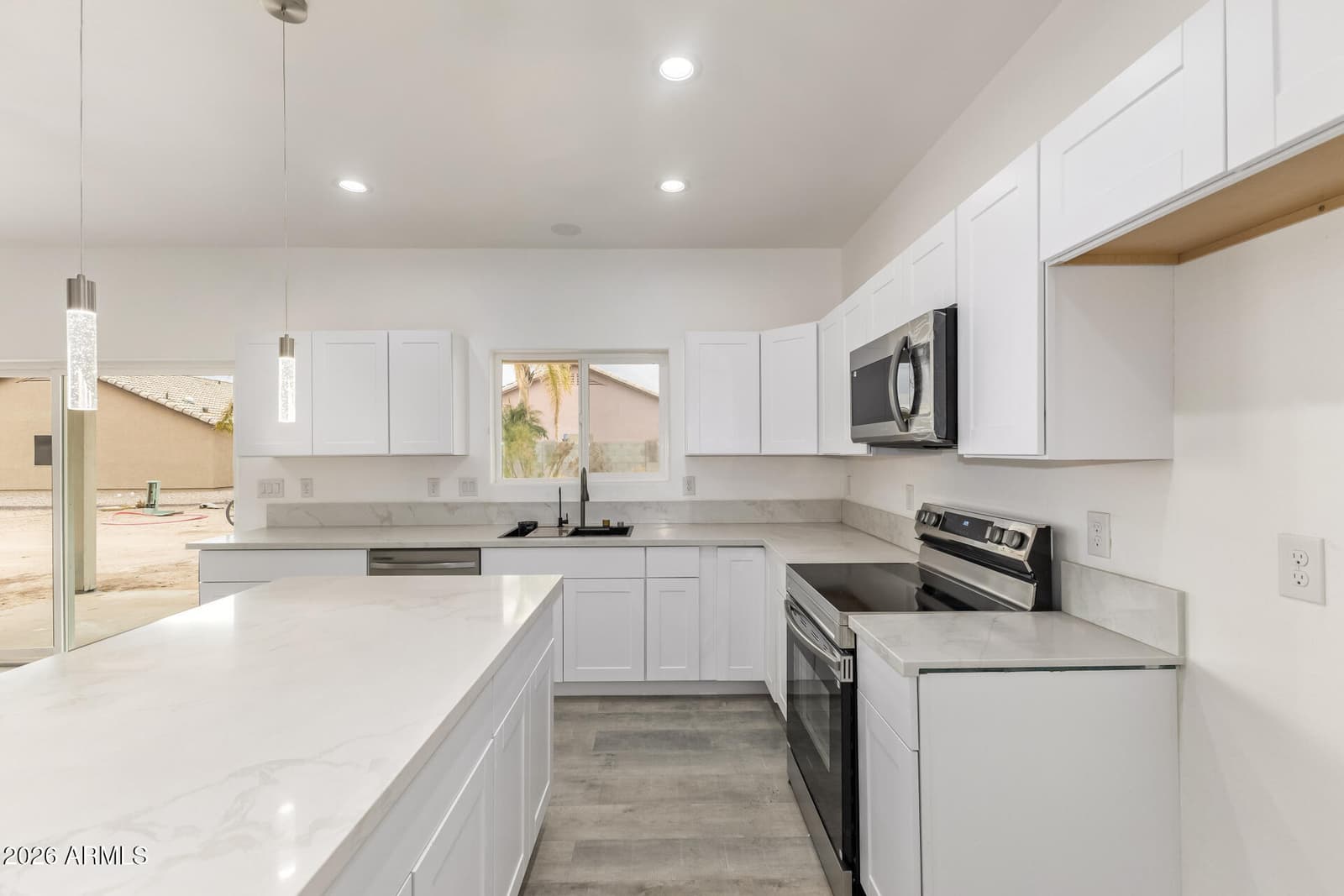 15532 S PATAGONIA Road, Arizona City, AZ 85123 — photo 11 of 27