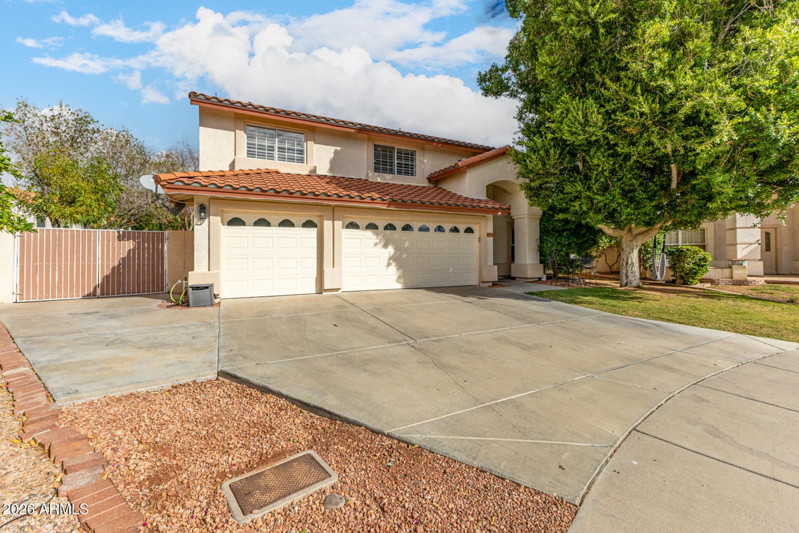 5702 W Windrose Drive, Glendale, AZ 85304 — photo 6 of 68