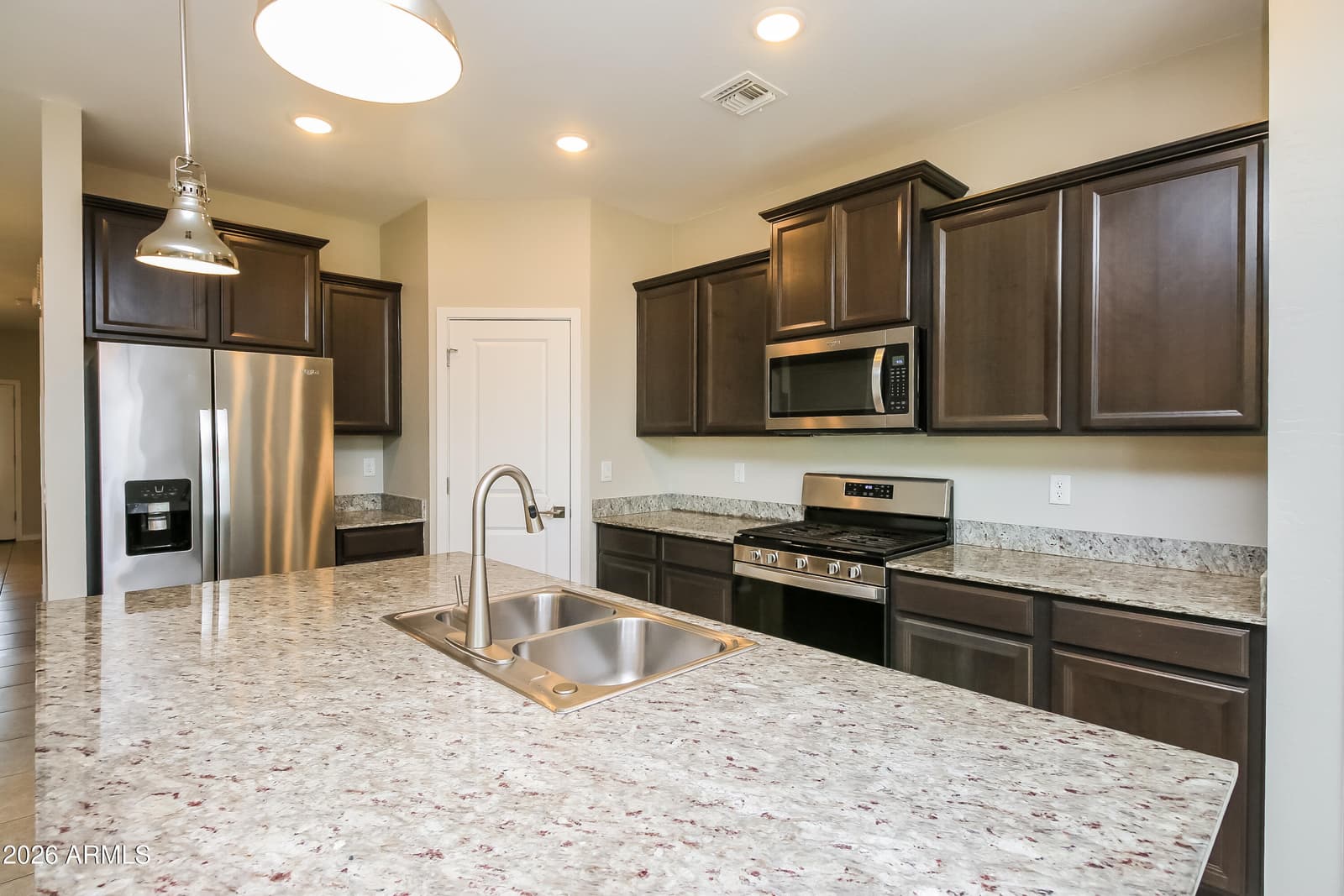 40454 W HENSLEY Way, Maricopa, AZ 85138 — photo 11 of 15