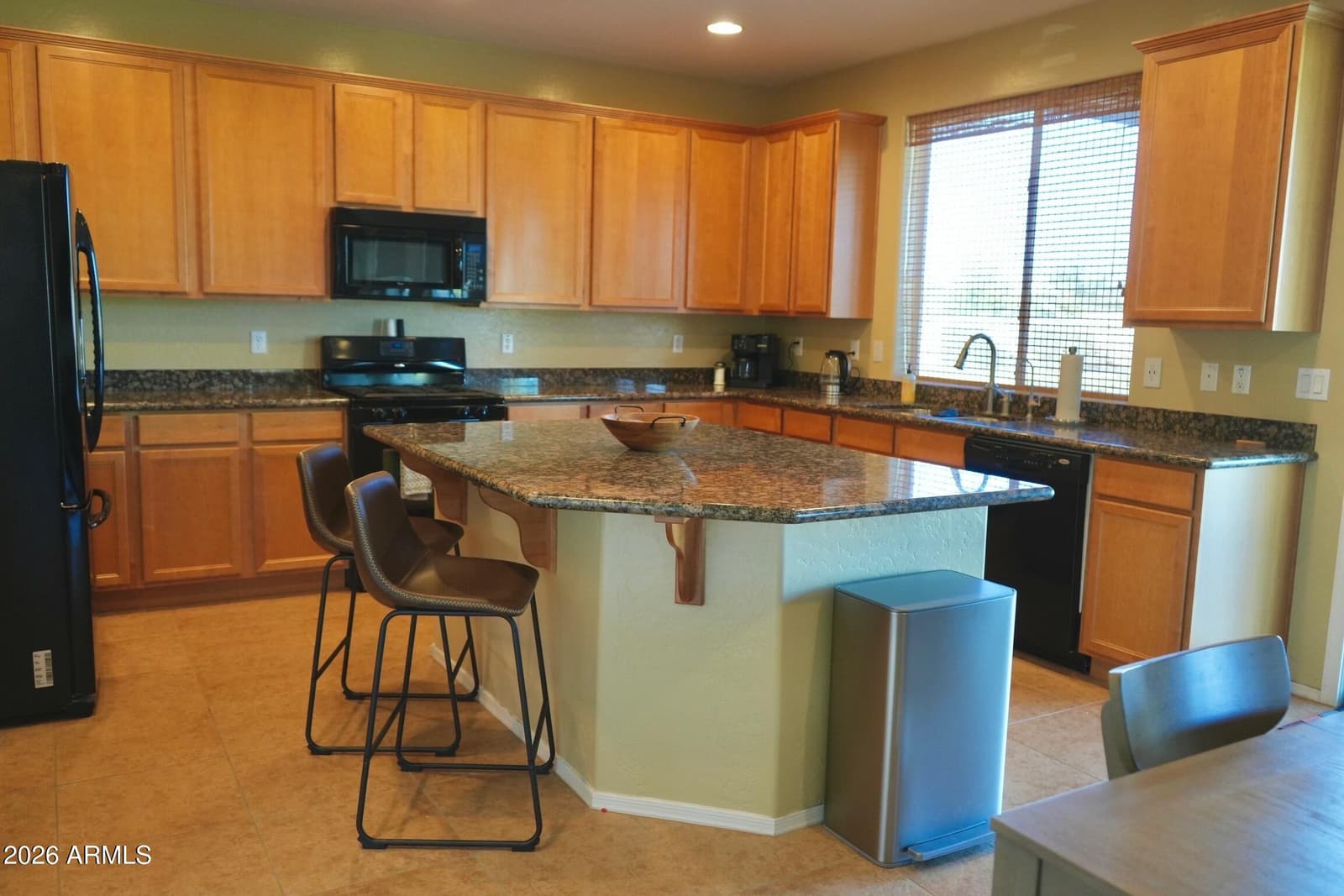 6228 N 77TH Drive, Glendale, AZ 85303 — photo 4 of 63