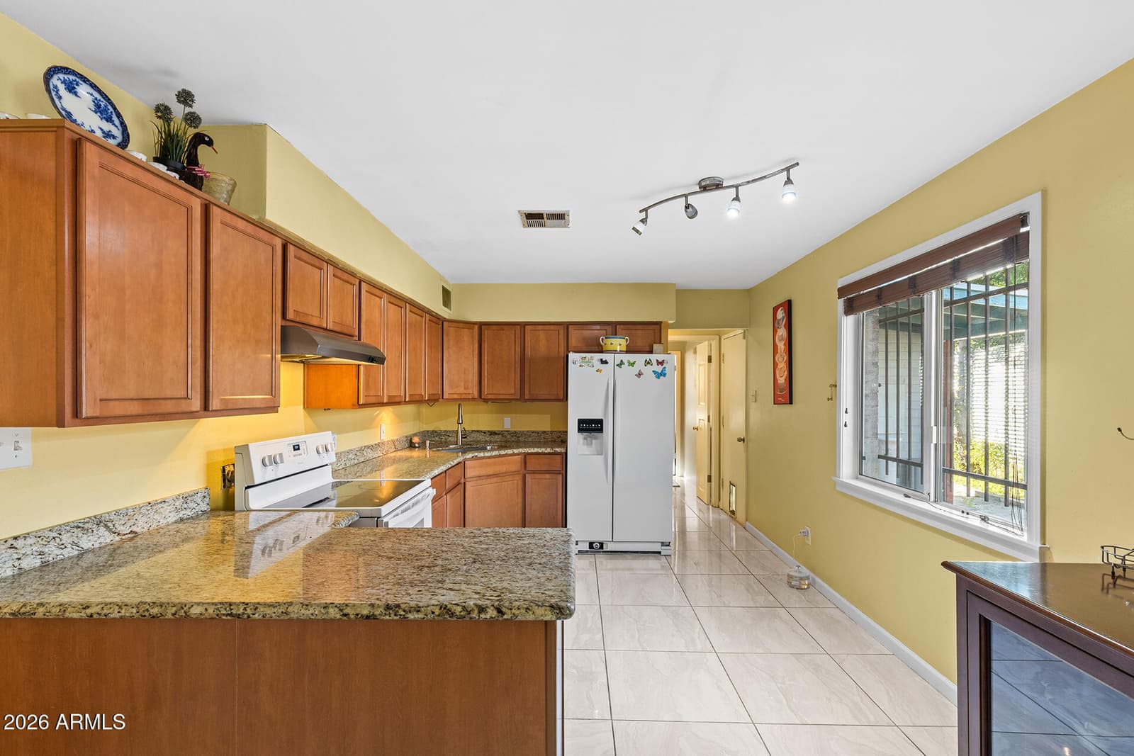 1946 E FAIRMOUNT Avenue, Phoenix, AZ 85016 — photo 2 of 43