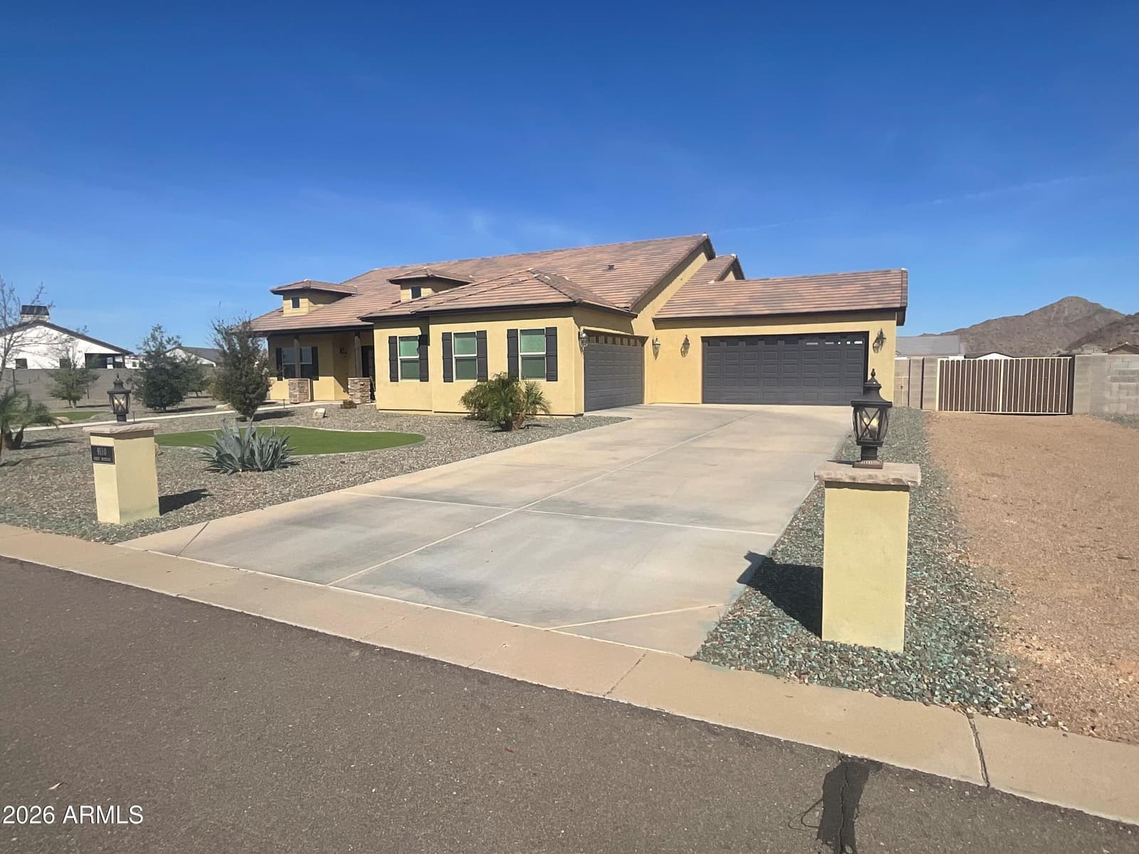 9110 W GARNET MOUNTAIN Drive, Casa Grande, AZ 85194 — photo 2 of 46