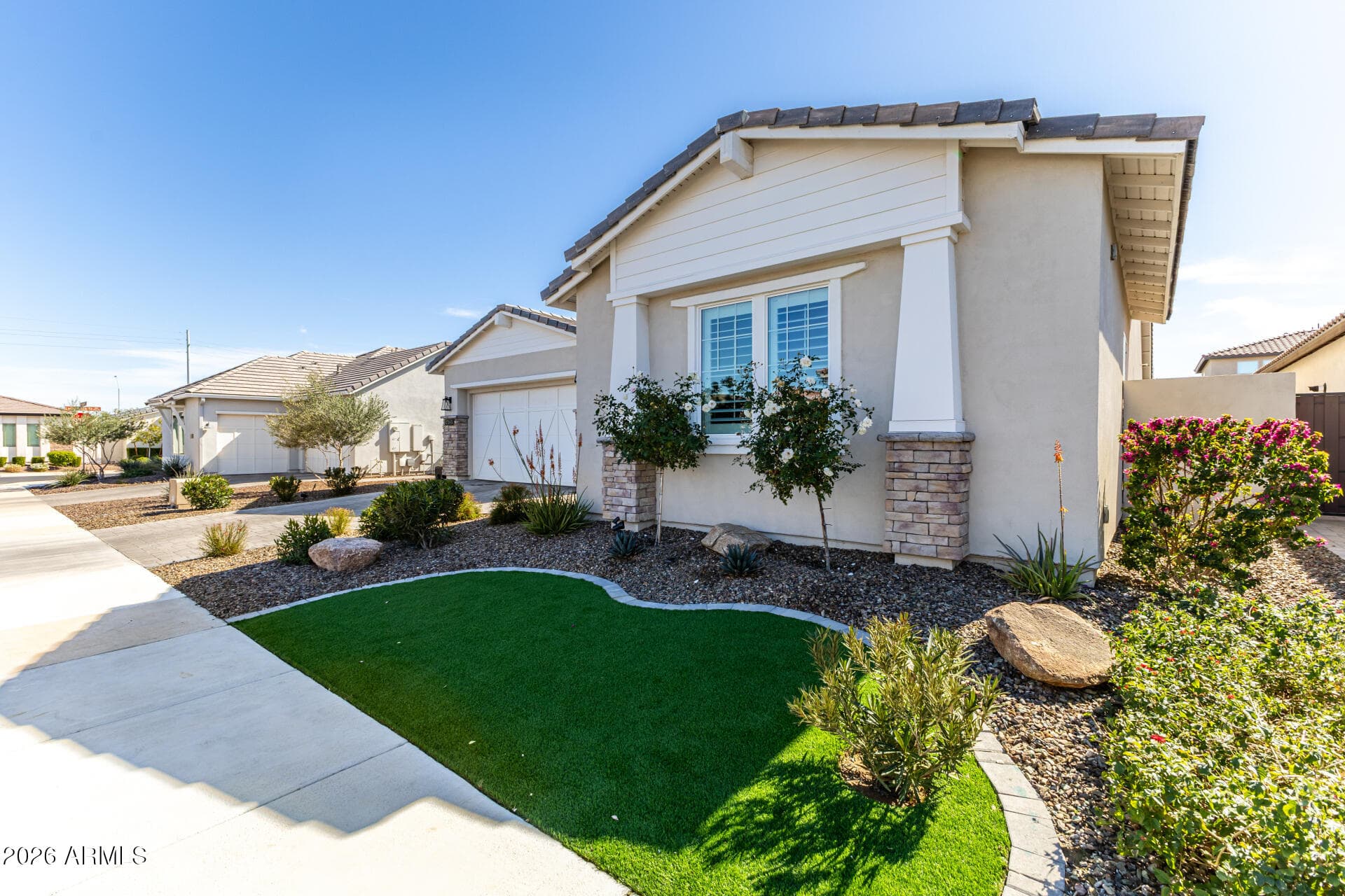 17165 W PIPERTON Street W, Surprise, AZ 85388 — photo 3 of 60