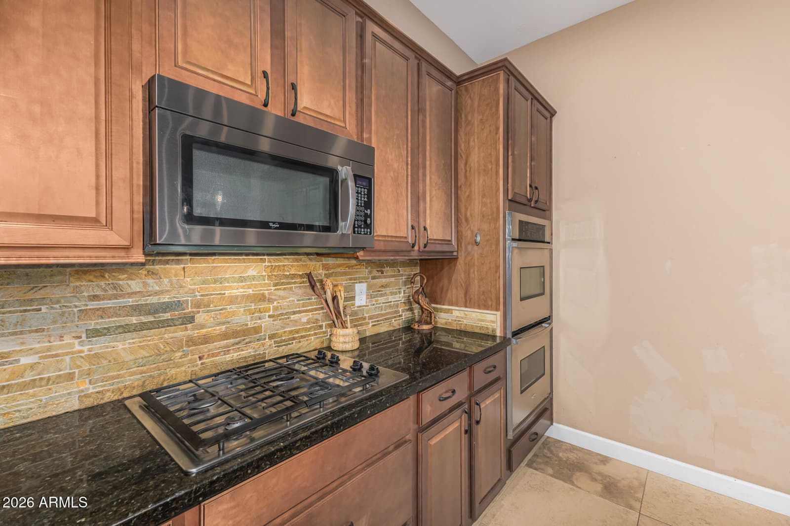 3139 E HARWELL Road, Phoenix, AZ 85042 — photo 12 of 45