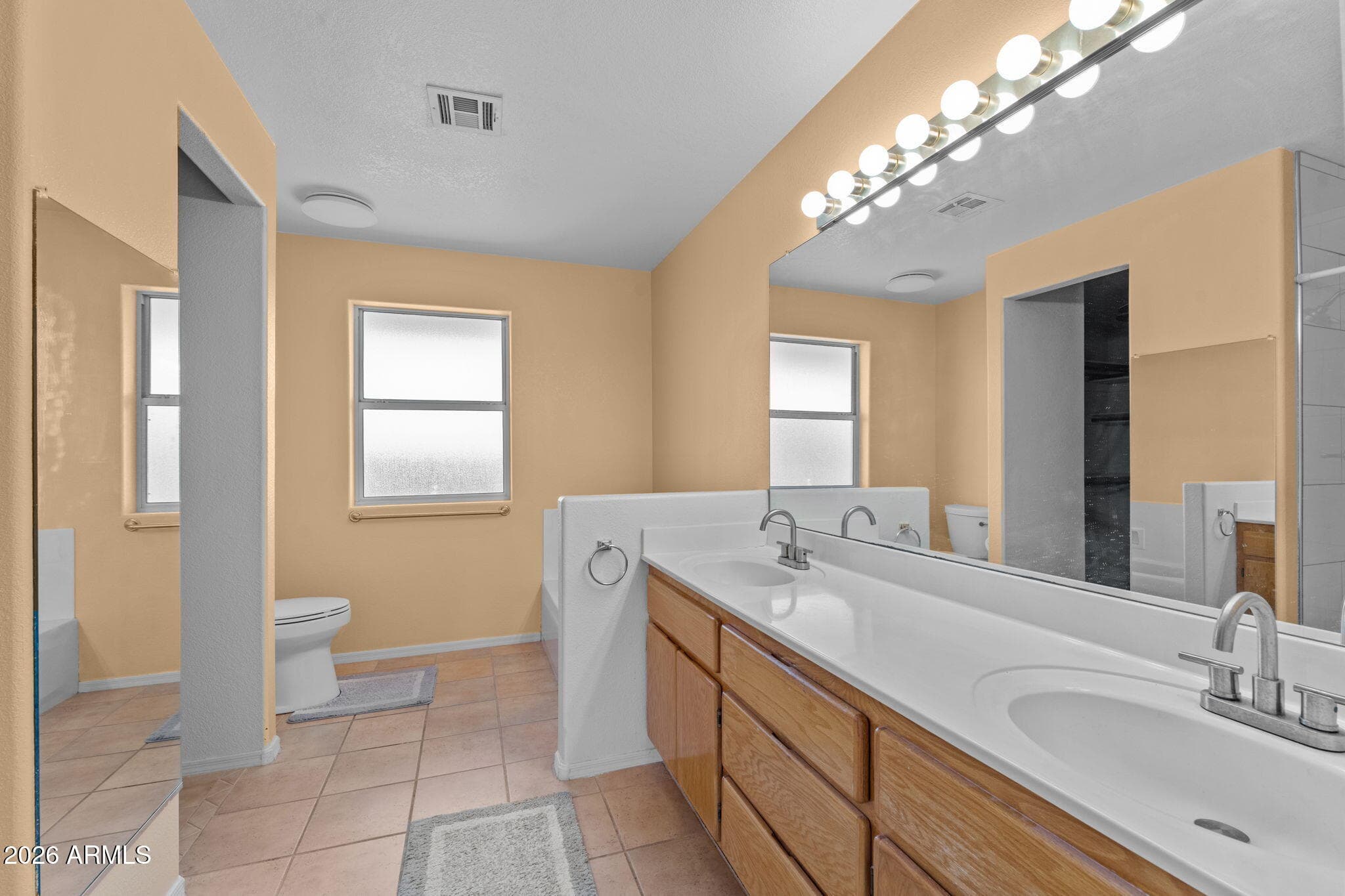 1315 N MULE DEER Trail, Wickenburg, AZ 85390 — photo 17 of 35