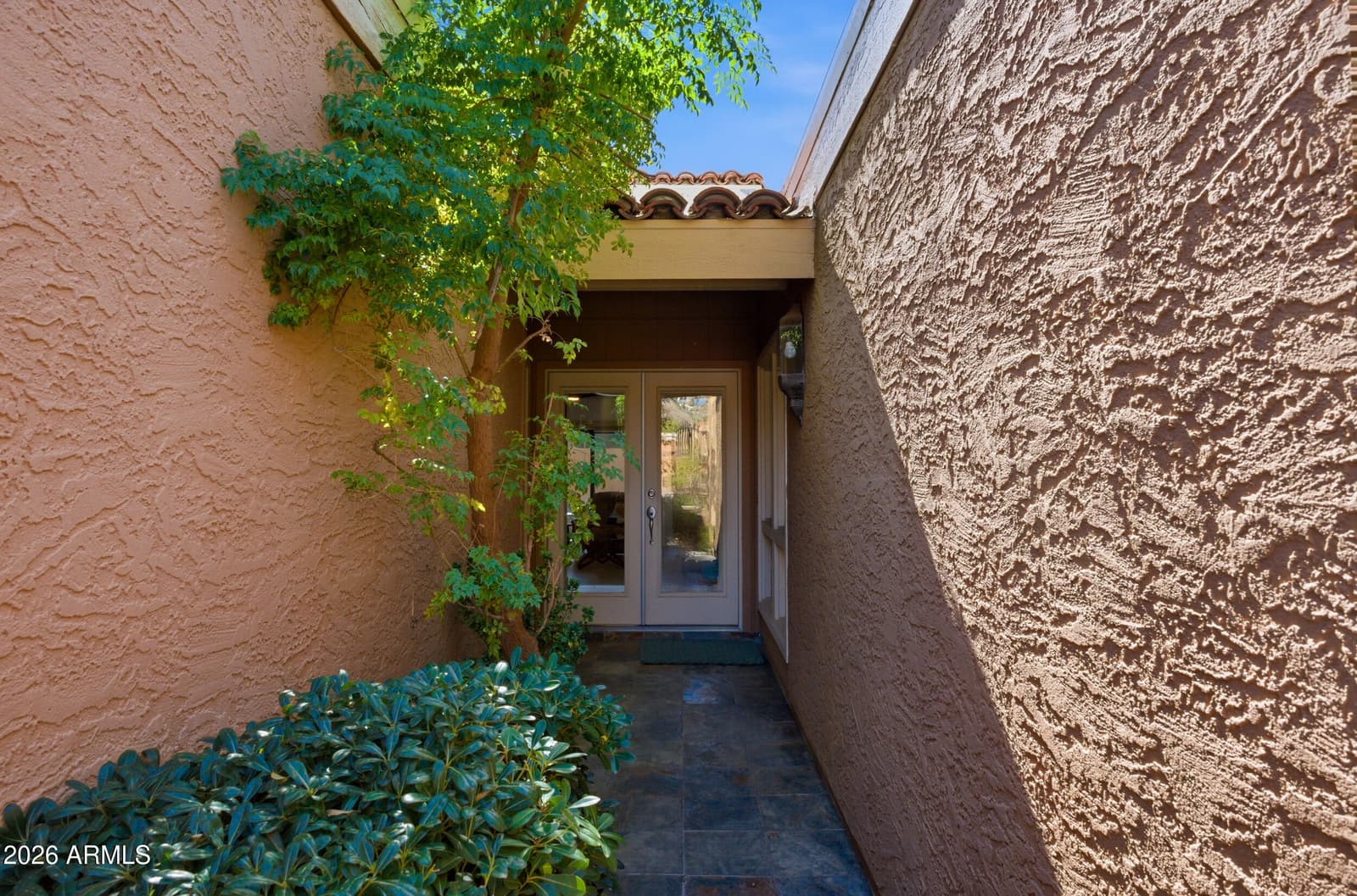1015 E BECKER Lane, Phoenix, AZ 85020 — photo 24 of 32