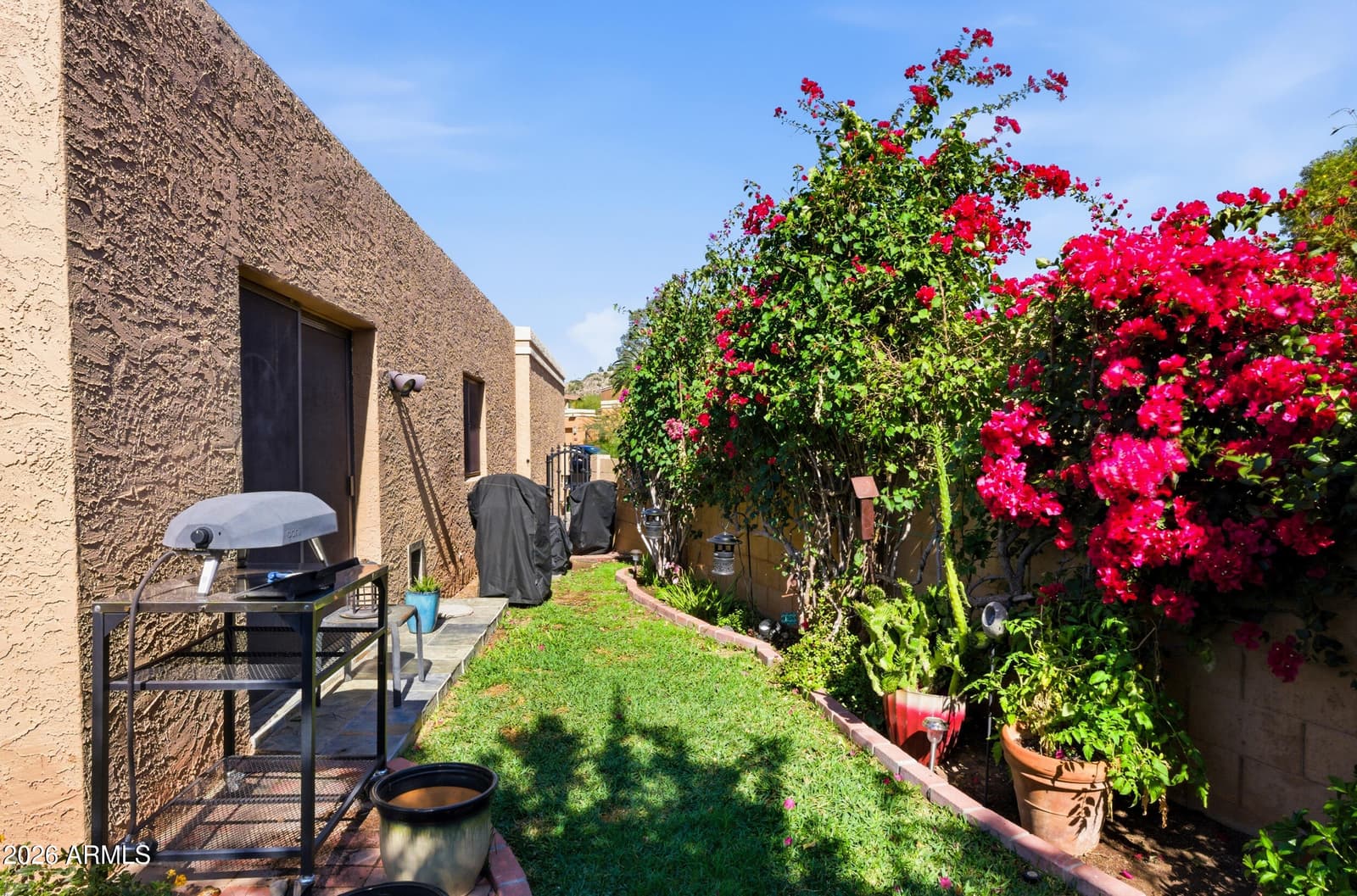 1015 E BECKER Lane, Phoenix, AZ 85020 — photo 29 of 32