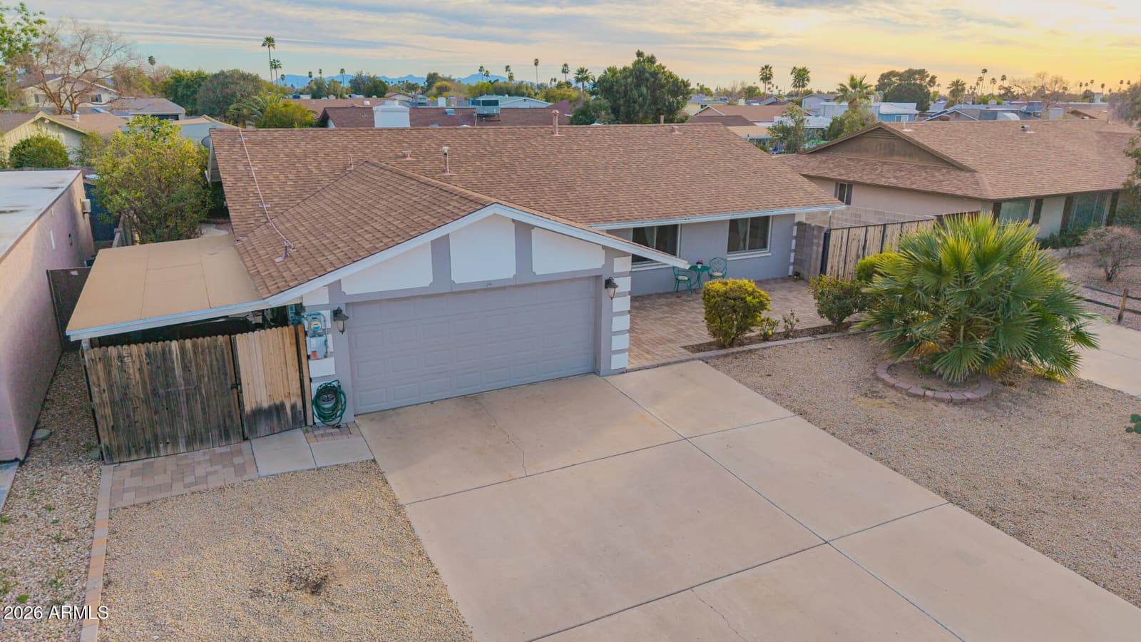 3201 W ACOMA Drive, Phoenix, AZ 85053 — photo 3 of 59
