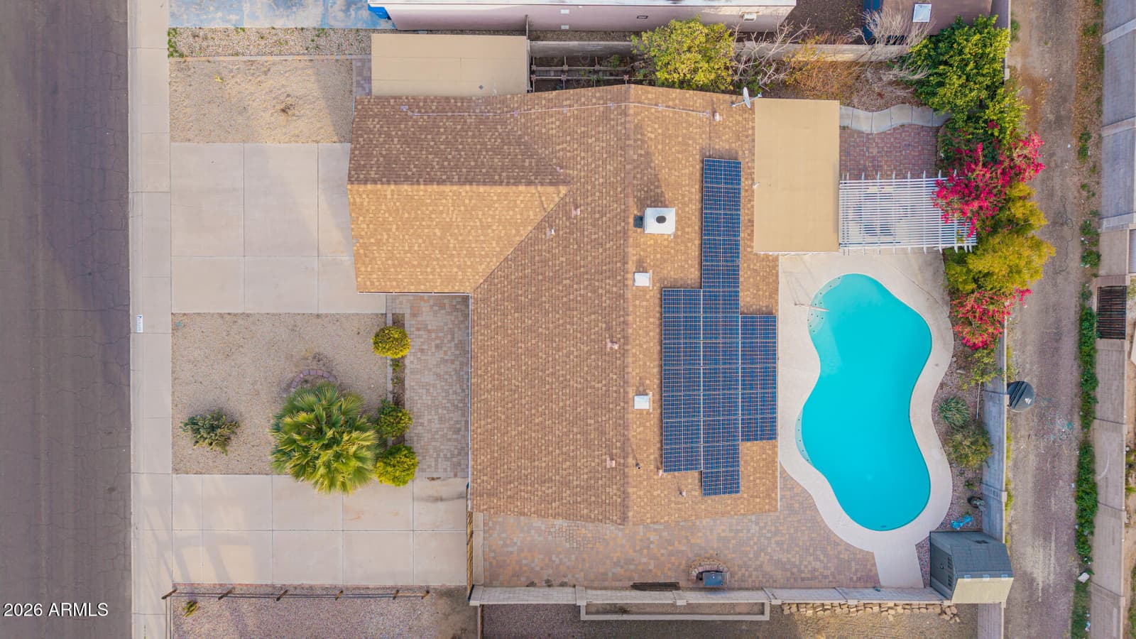 3201 W ACOMA Drive, Phoenix, AZ 85053 — photo 49 of 59