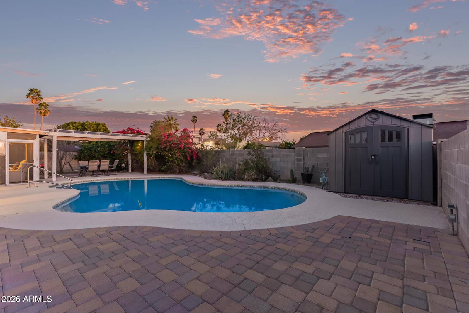 3201 W ACOMA Drive, Phoenix, AZ 85053 — photo 38 of 59