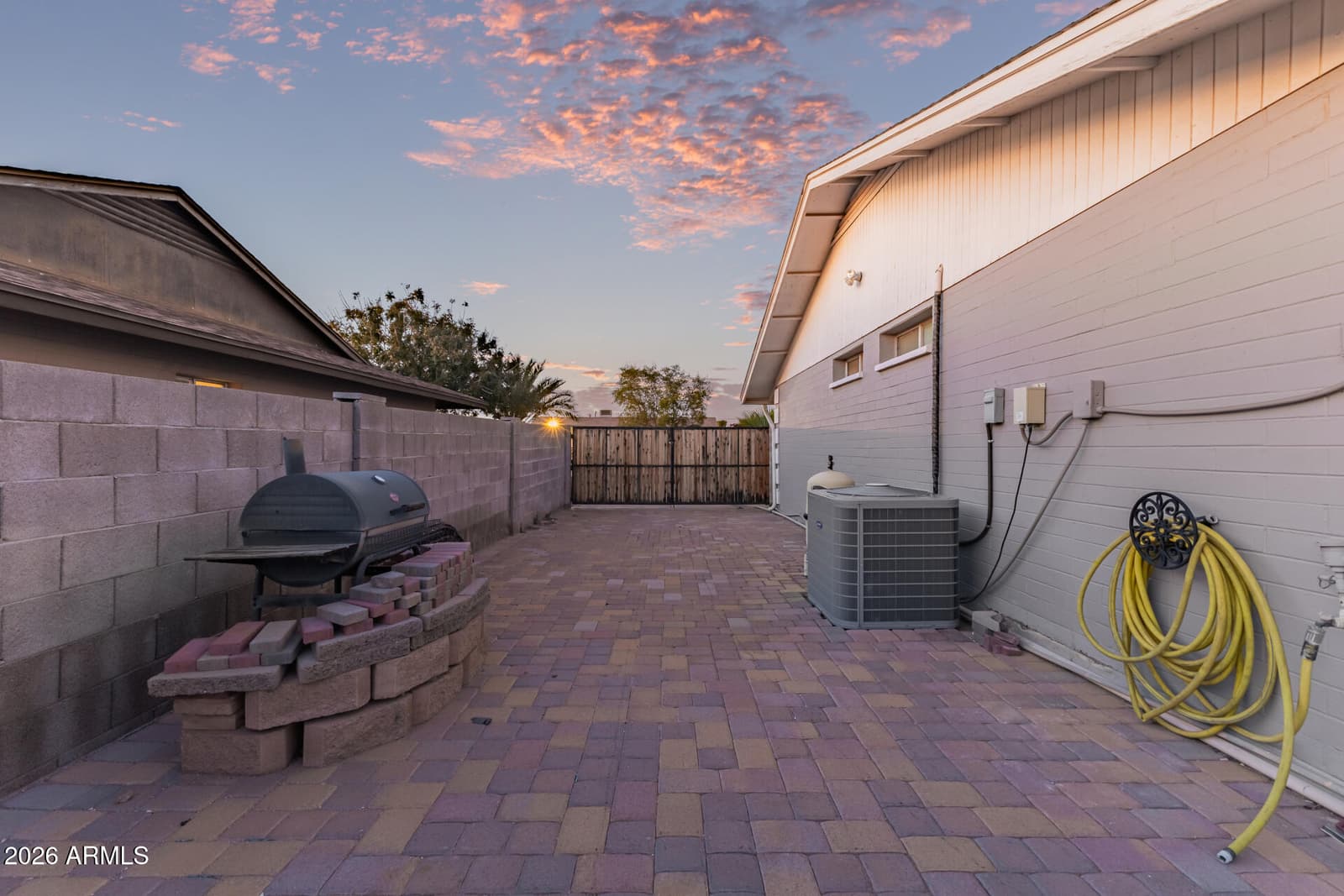 3201 W ACOMA Drive, Phoenix, AZ 85053 — photo 41 of 59