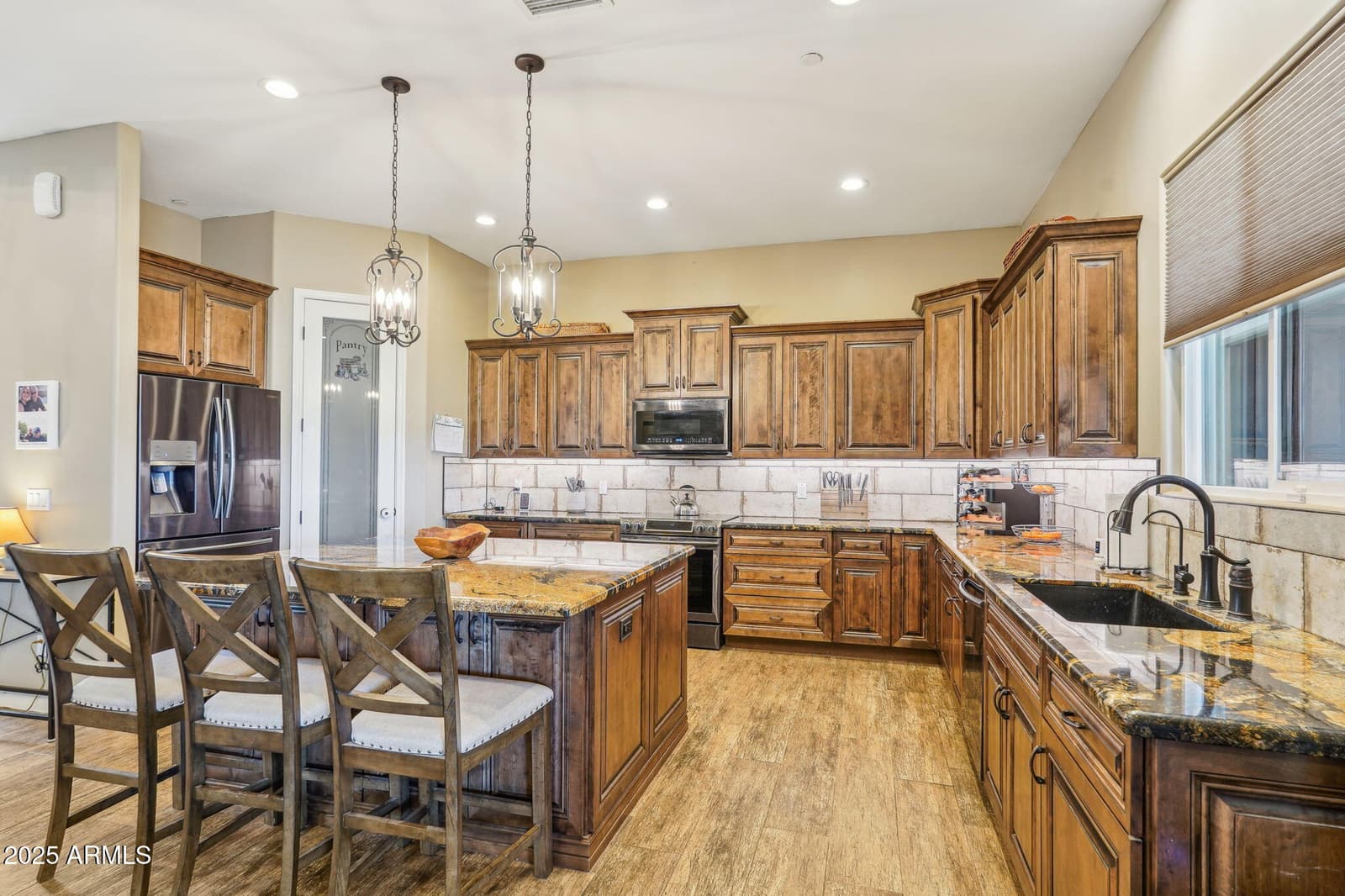 15035 E COUNTRYSIDE Road, Mayer, AZ 86333 — photo 5 of 37