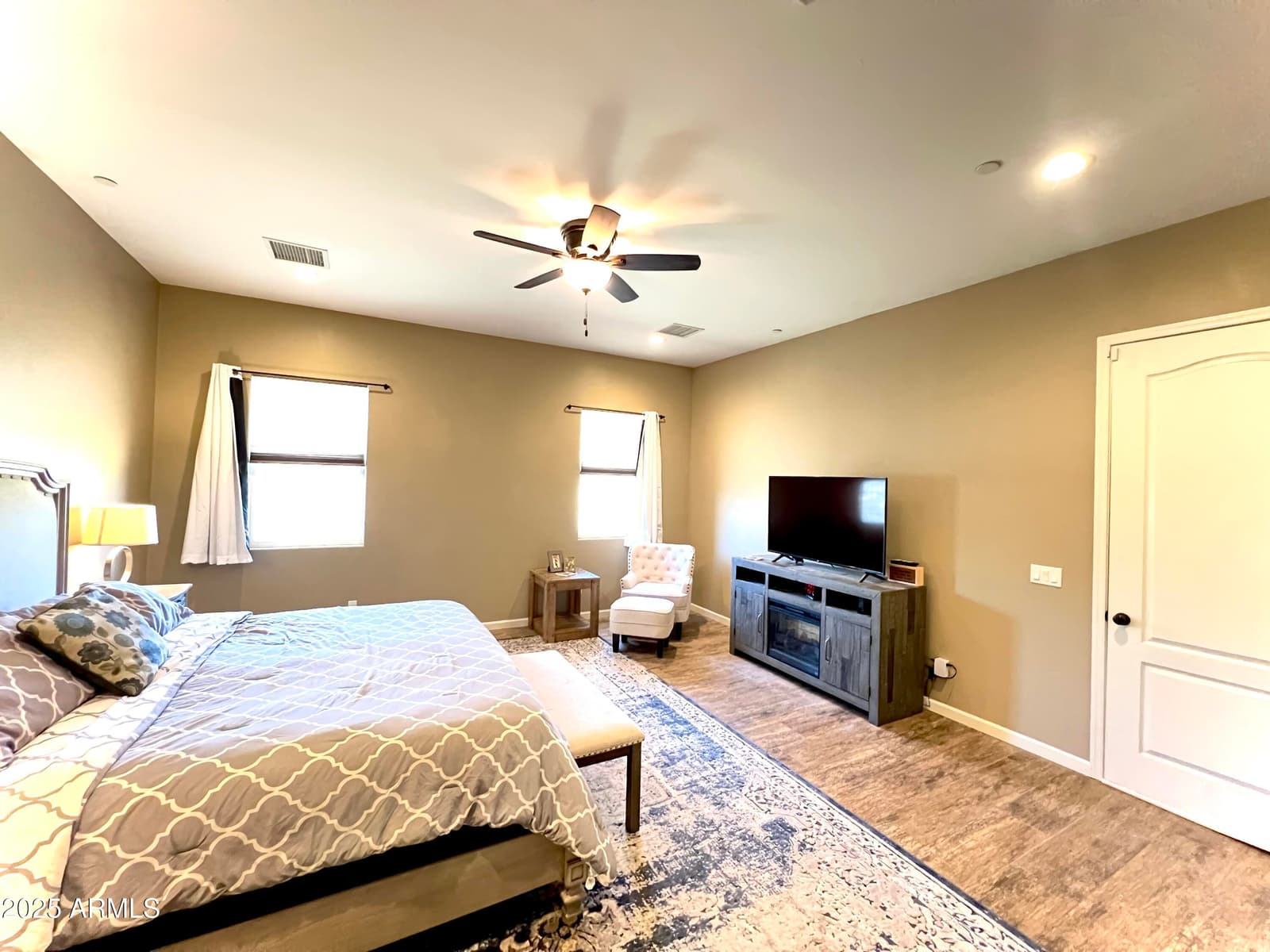15035 E COUNTRYSIDE Road, Mayer, AZ 86333 — photo 10 of 37
