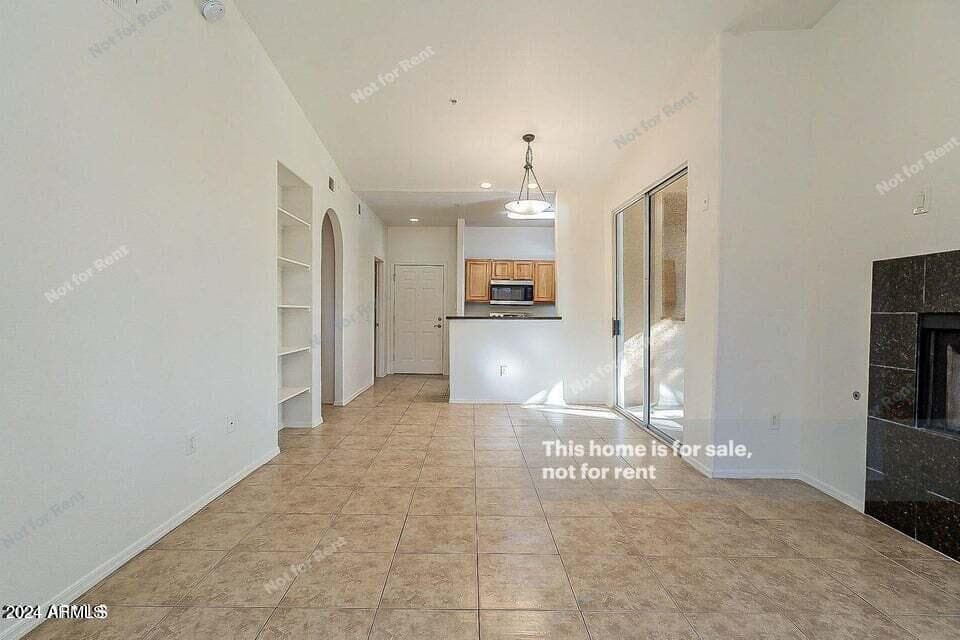 2929 W YORKSHIRE Drive 2026, Phoenix, AZ 85027 — photo 8 of 27
