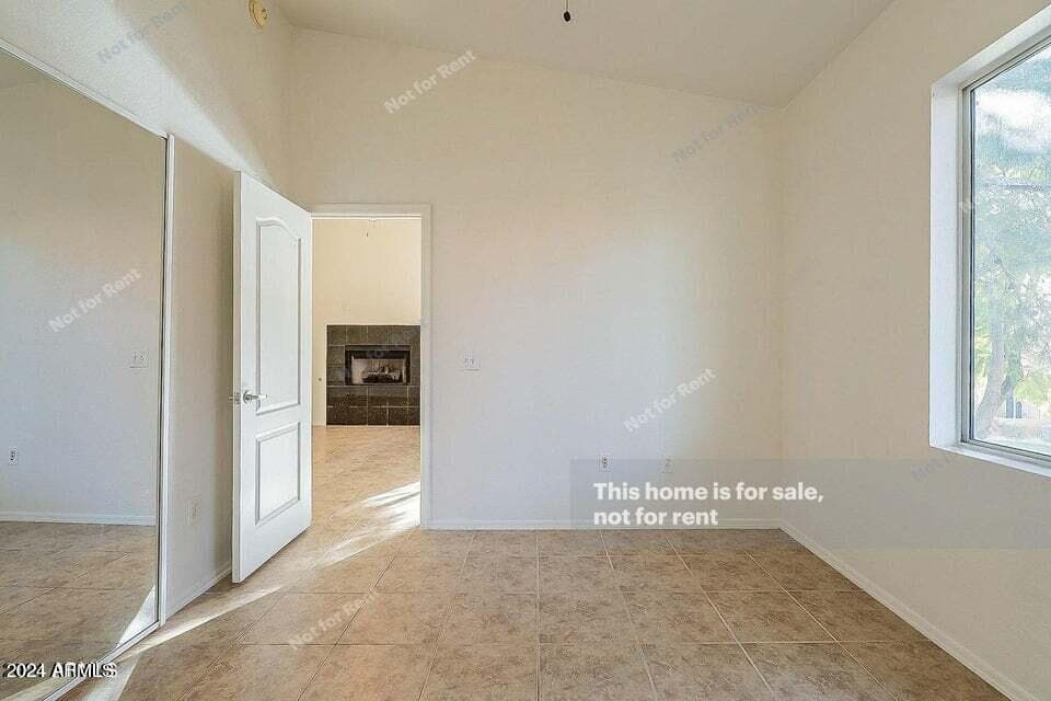 2929 W YORKSHIRE Drive 2026, Phoenix, AZ 85027 — photo 13 of 27
