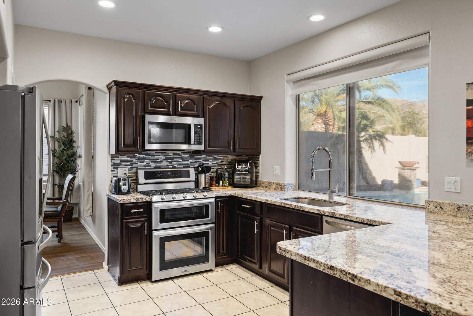 16815 S 1ST Avenue, Phoenix, AZ 85045 — photo 12 of 42