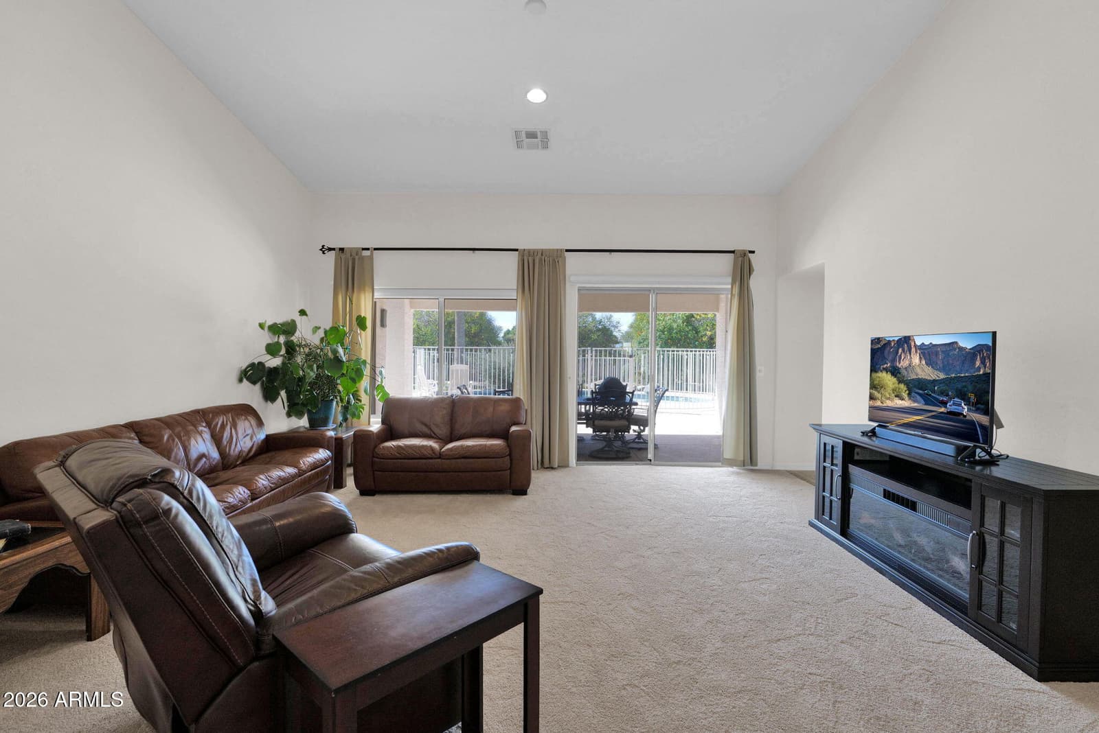 1126 N NASSAU Street, Mesa, AZ 85205 — photo 10 of 50