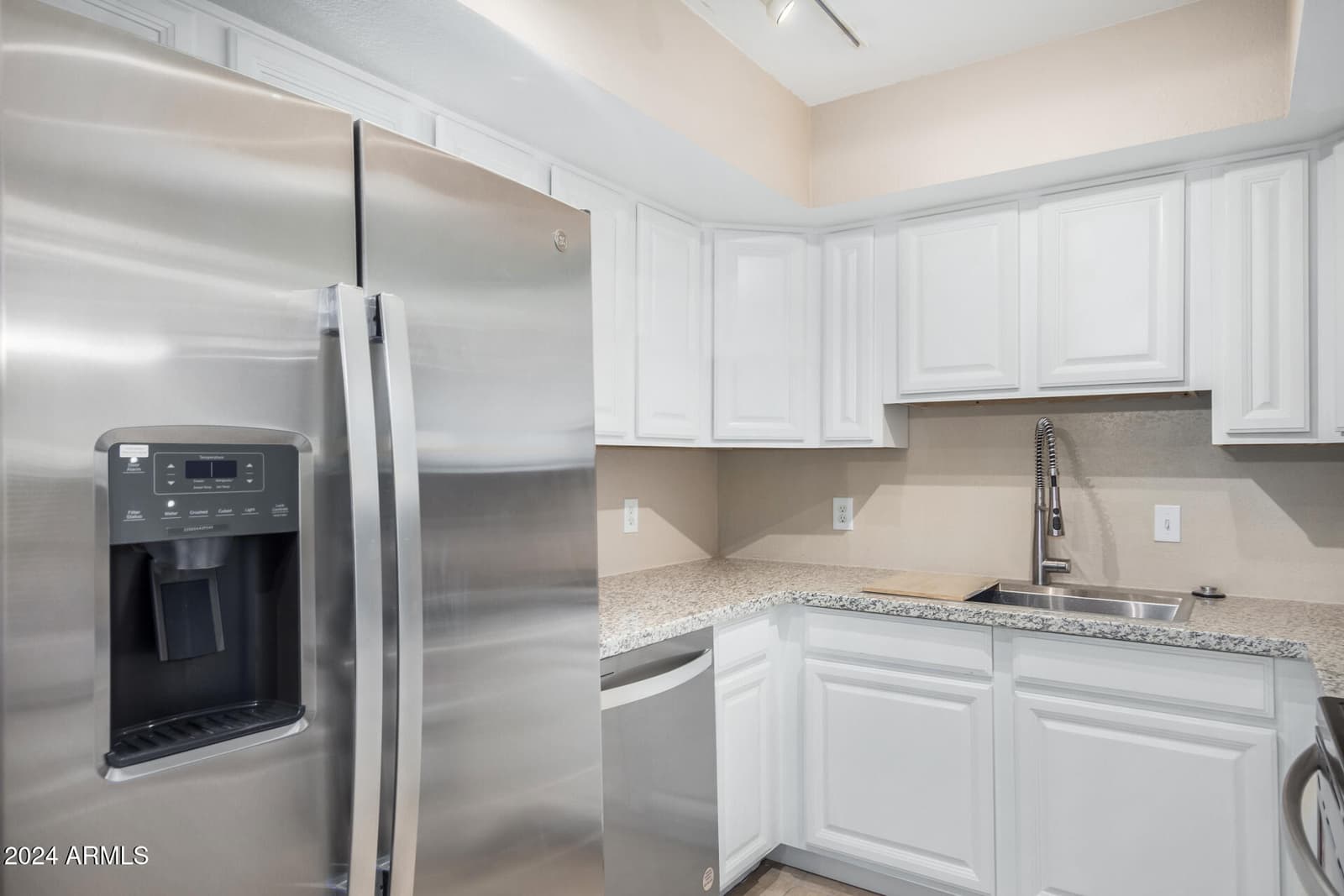 1340 N RECKER Road 256, Mesa, AZ 85205 — photo 8 of 25