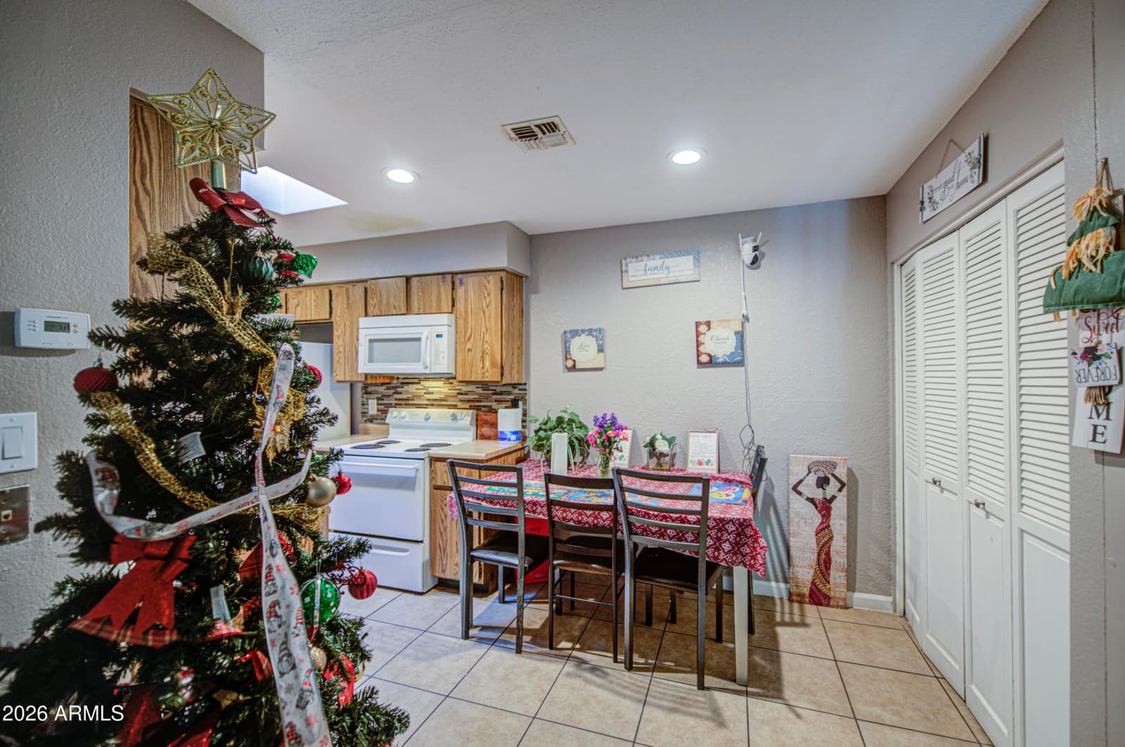 9009 W ELM Street 6, Phoenix, AZ 85037 — photo 8 of 23