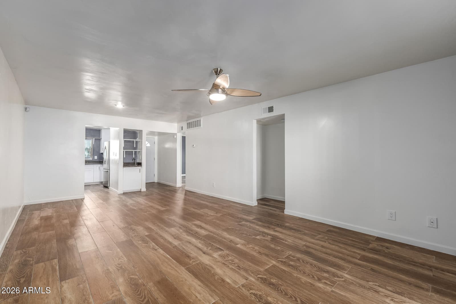 11026 N 28th Drive 41, Phoenix, AZ 85029 — photo 4 of 25