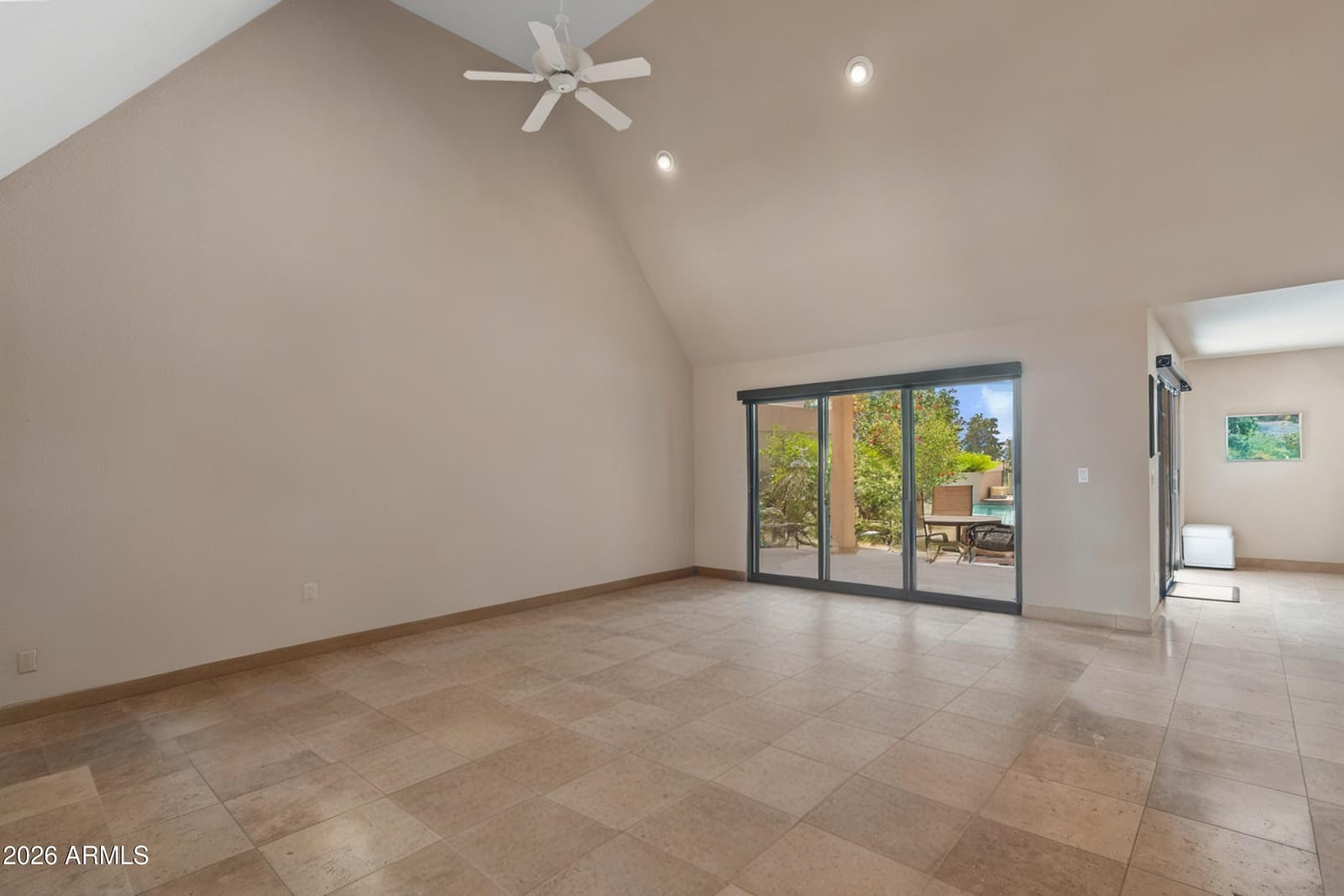 3033 E CLAREMONT Avenue, Phoenix, AZ 85016 — photo 10 of 26